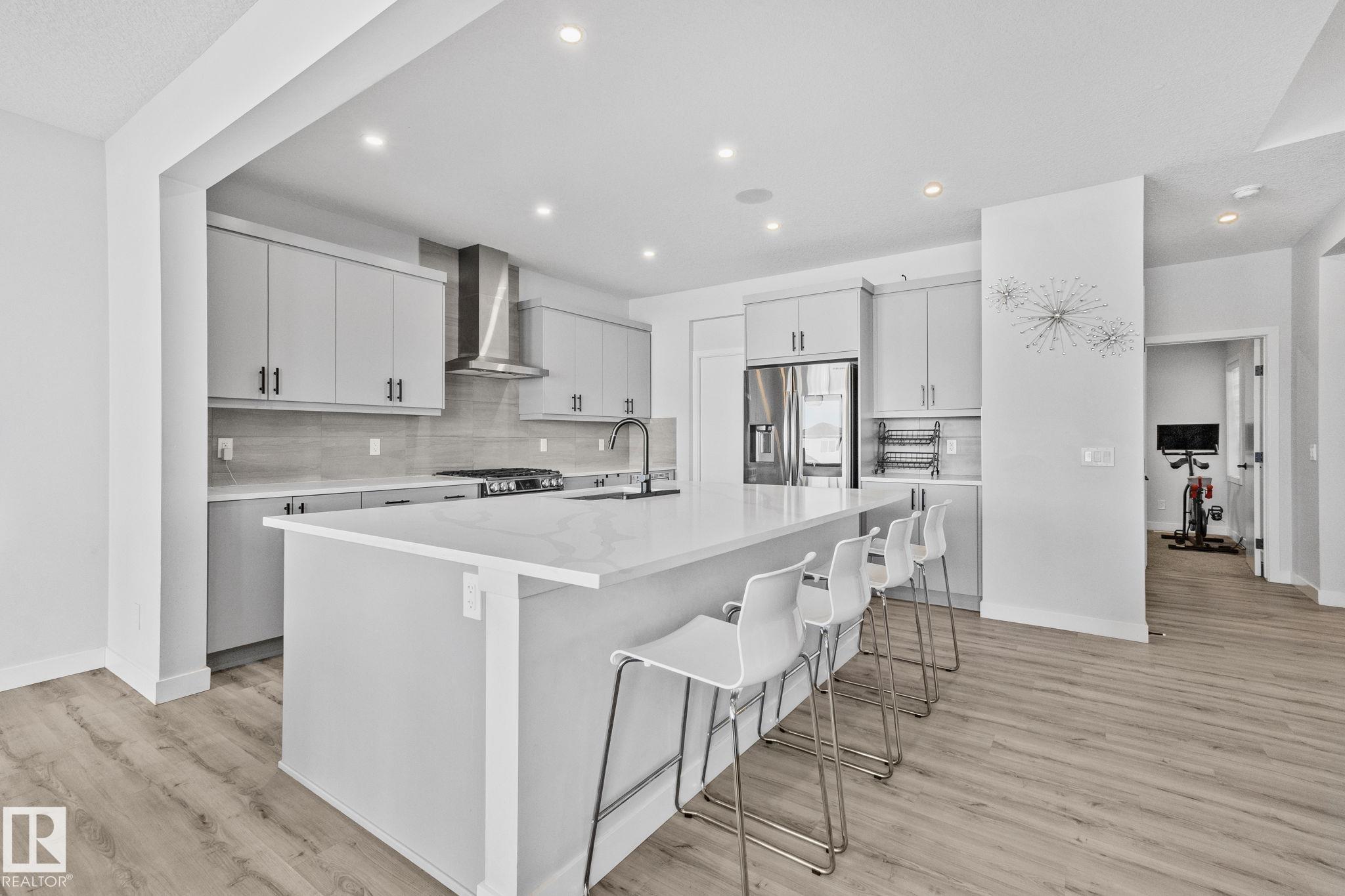 Picture for 15816 29 AV SW