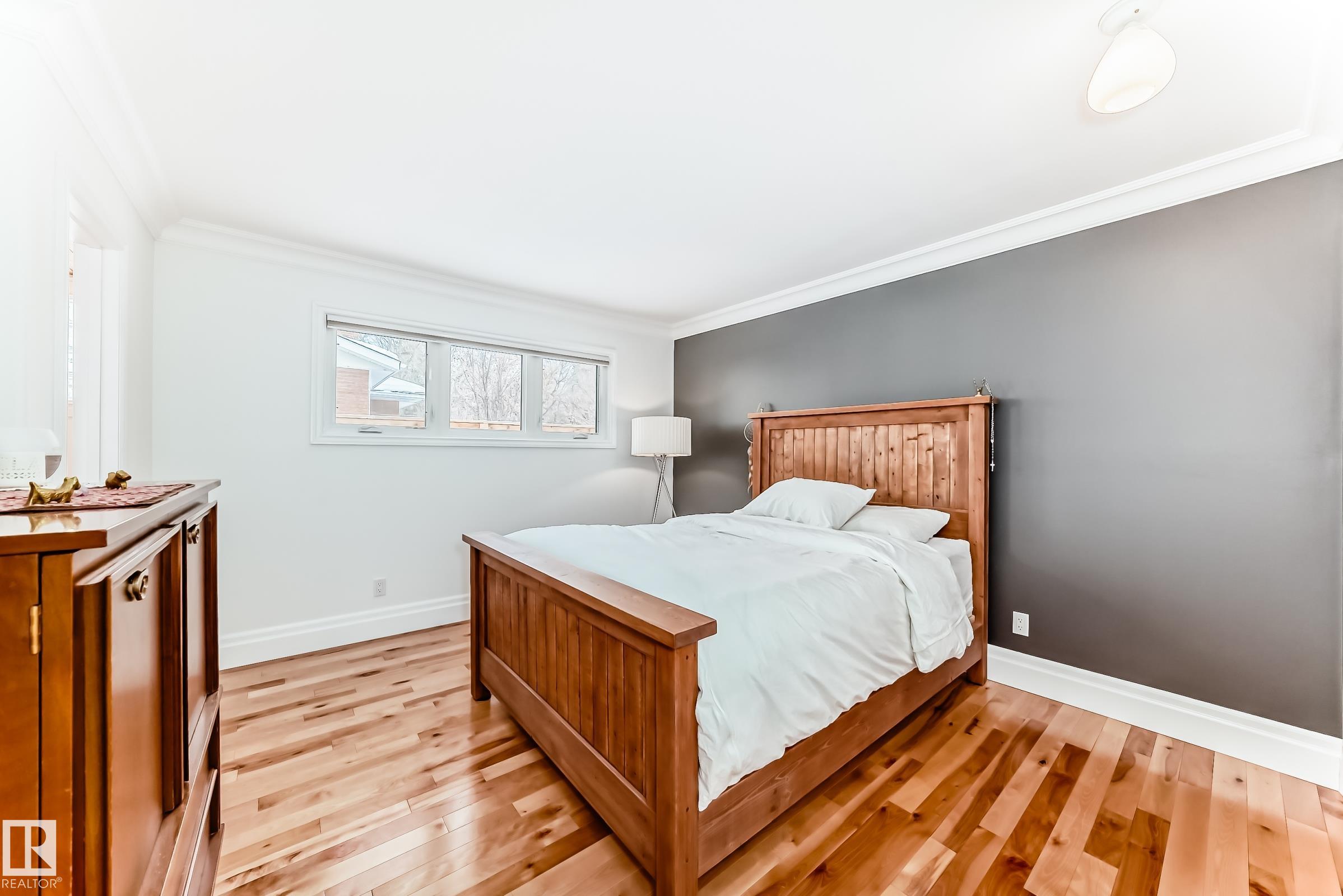 Photo 23 at 18 Morgan Crescent, Mission, St. Albert