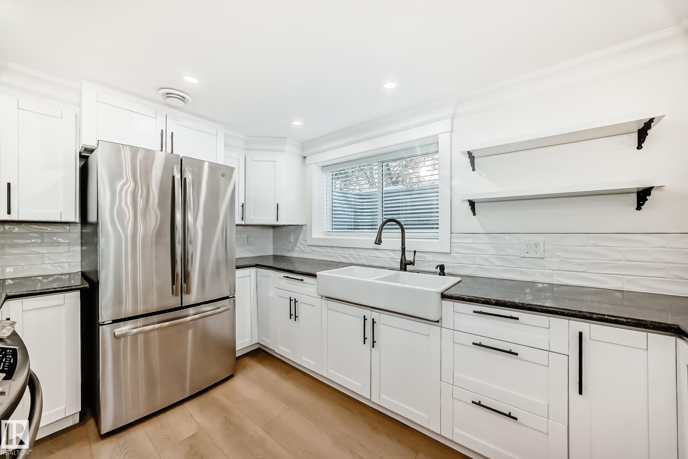 Photo 41 at 18 Morgan Crescent, Mission, St. Albert