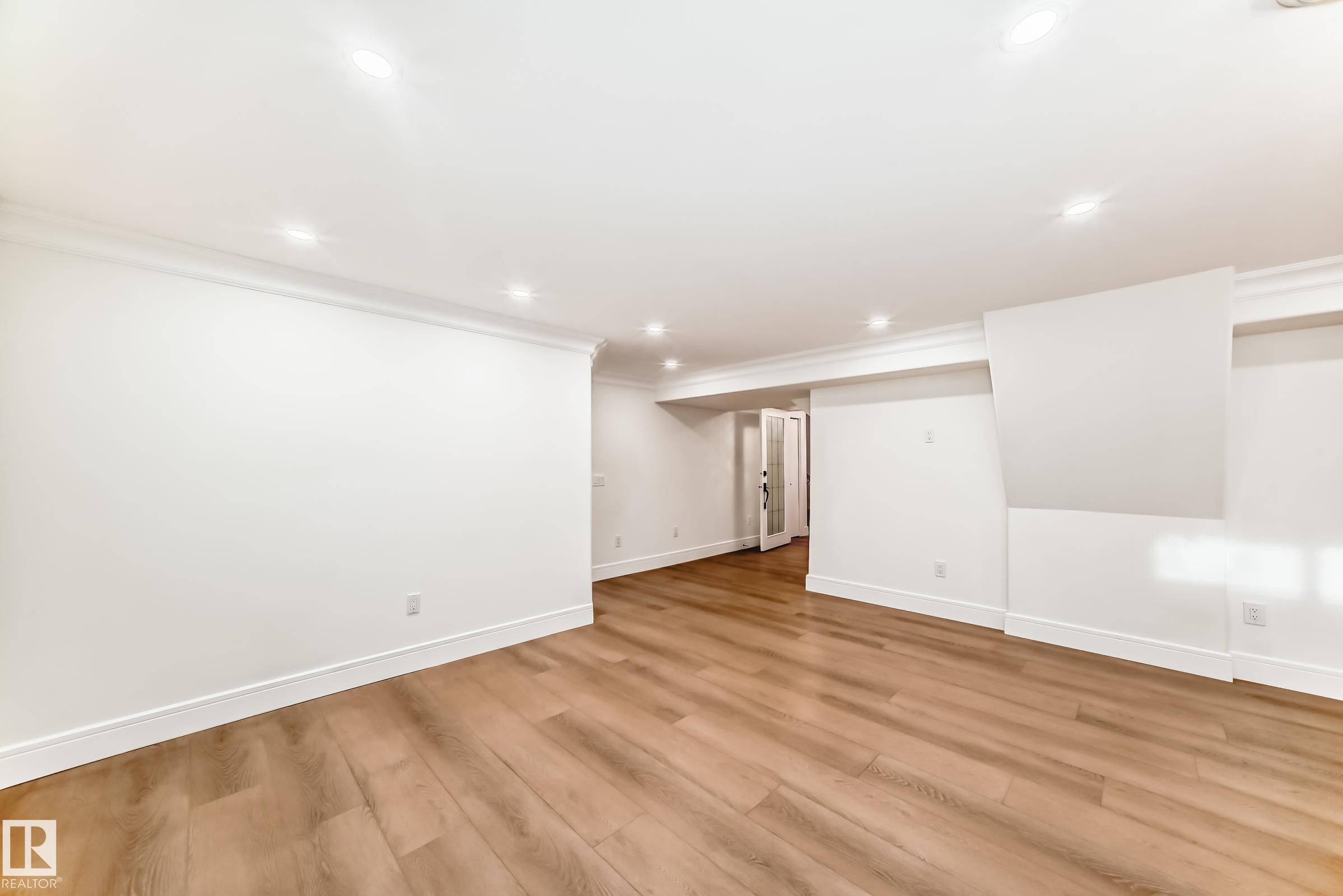 Photo 44 at 18 Morgan Crescent, Mission, St. Albert