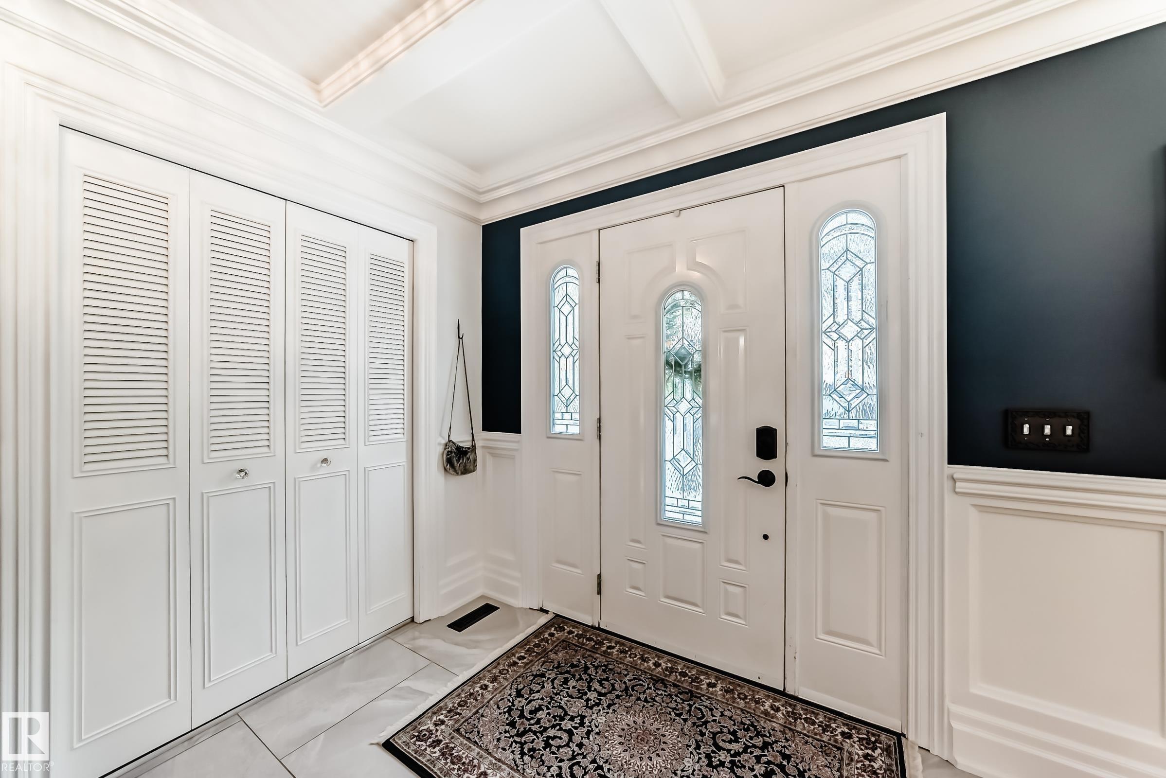 Photo 6 at 18 Morgan Crescent, Mission, St. Albert