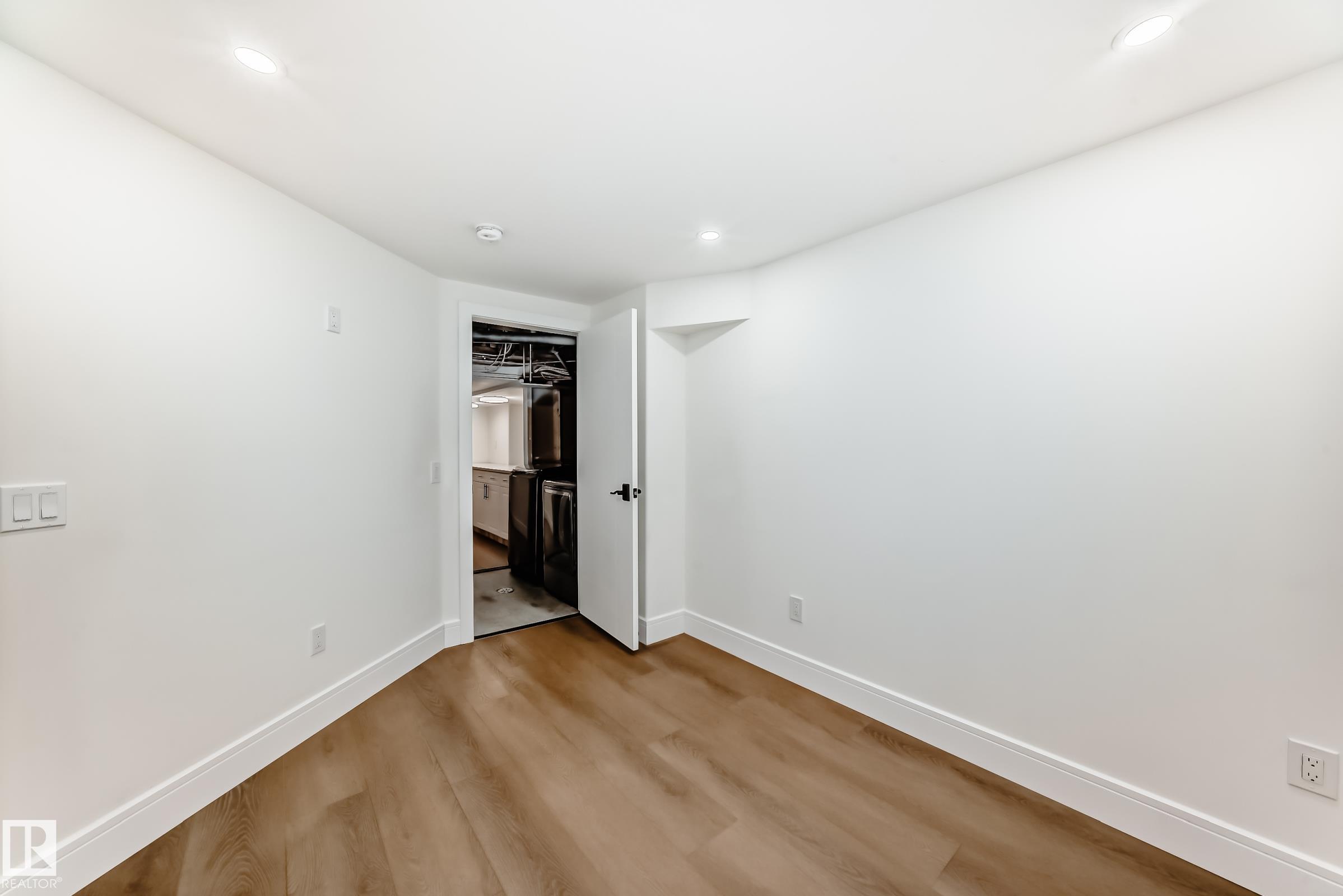 Photo 59 at 18 Morgan Crescent, Mission, St. Albert