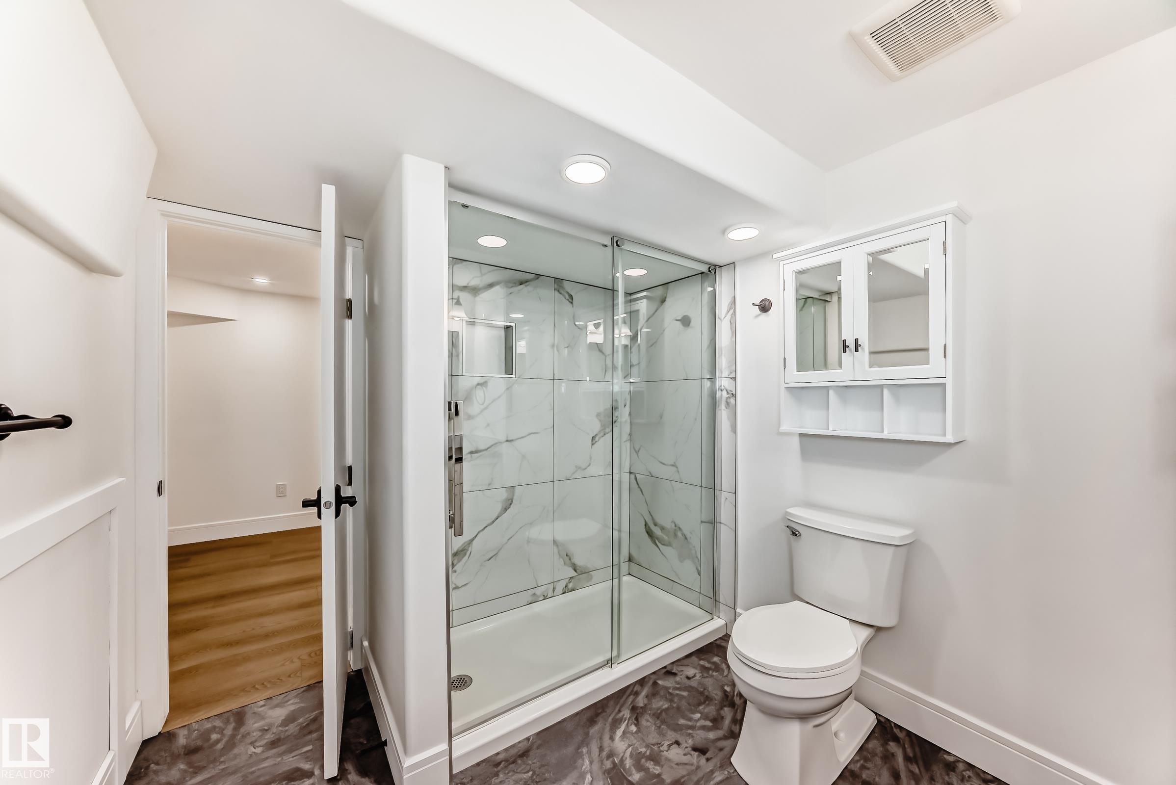 Photo 61 at 18 Morgan Crescent, Mission, St. Albert