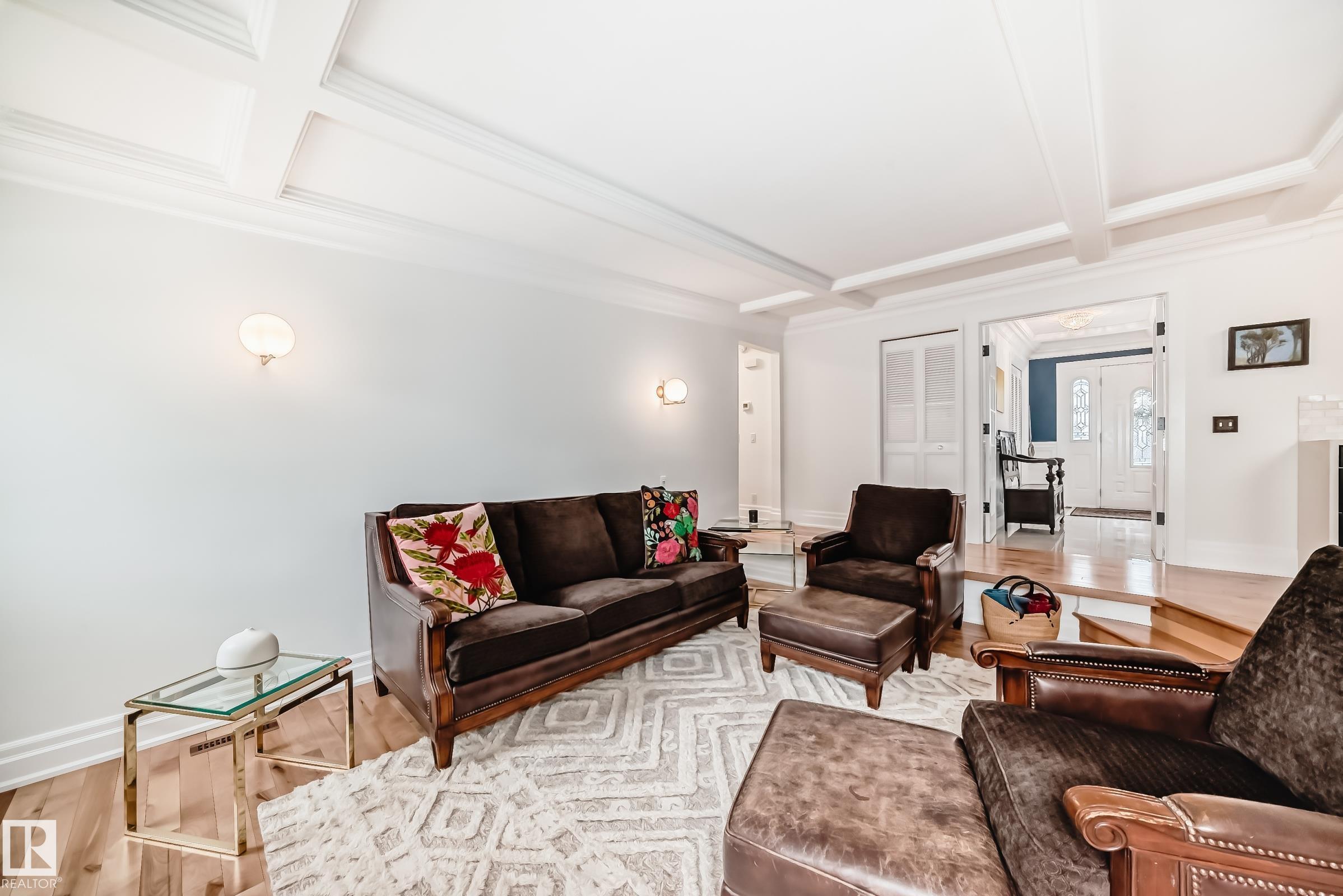 Photo 9 at 18 Morgan Crescent, Mission, St. Albert