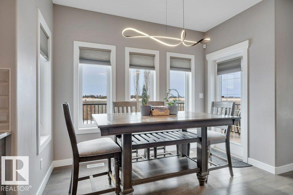 Photo 16 at 45 Sandalwood Place, Suntree, Leduc