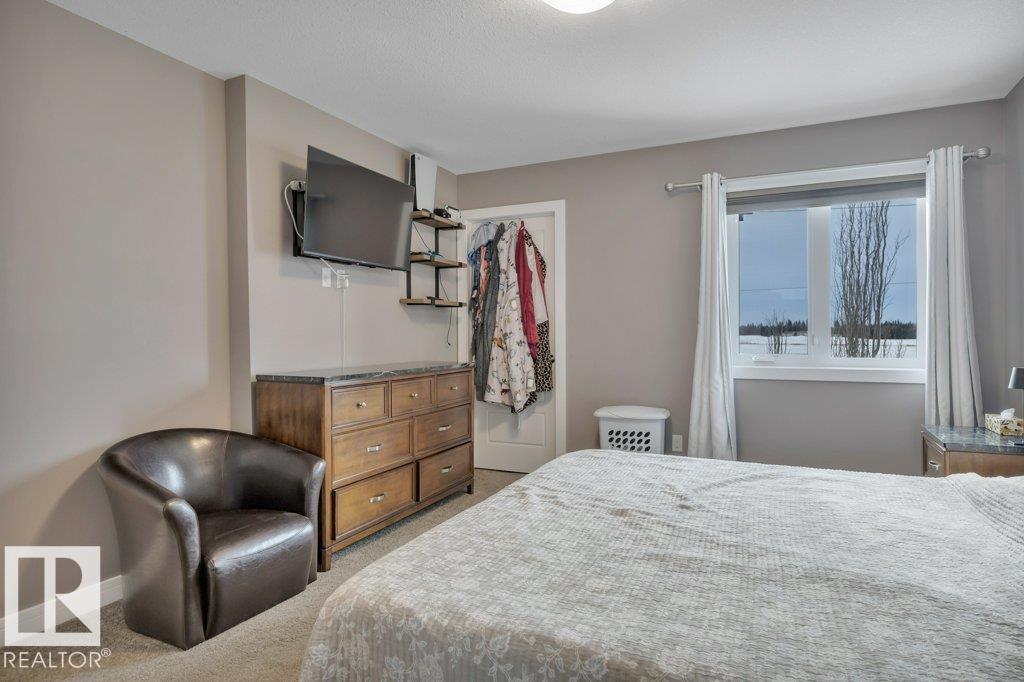 Photo 26 at 45 Sandalwood Place, Suntree, Leduc