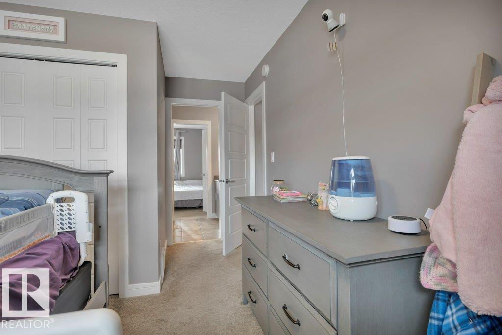 Photo 34 at 45 Sandalwood Place, Suntree, Leduc