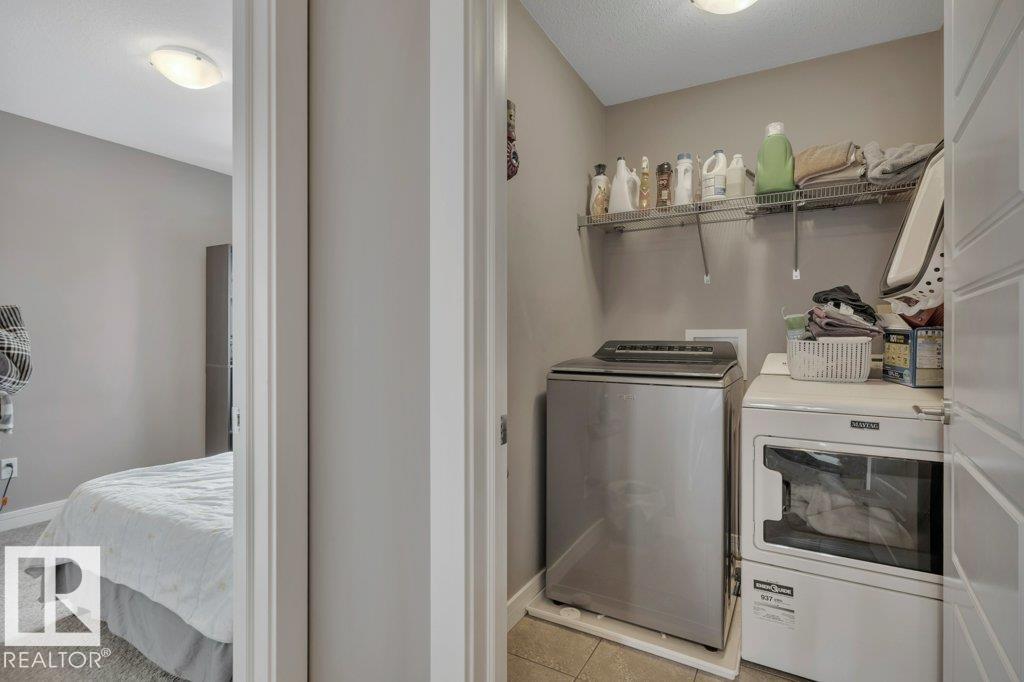 Photo 35 at 45 Sandalwood Place, Suntree, Leduc