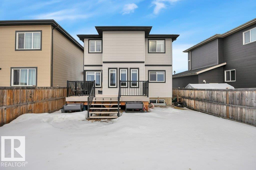 Photo 41 at 45 Sandalwood Place, Suntree, Leduc