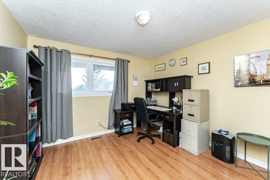 Photo 24 at 3010 108 Street NW, Steinhauer, Edmonton