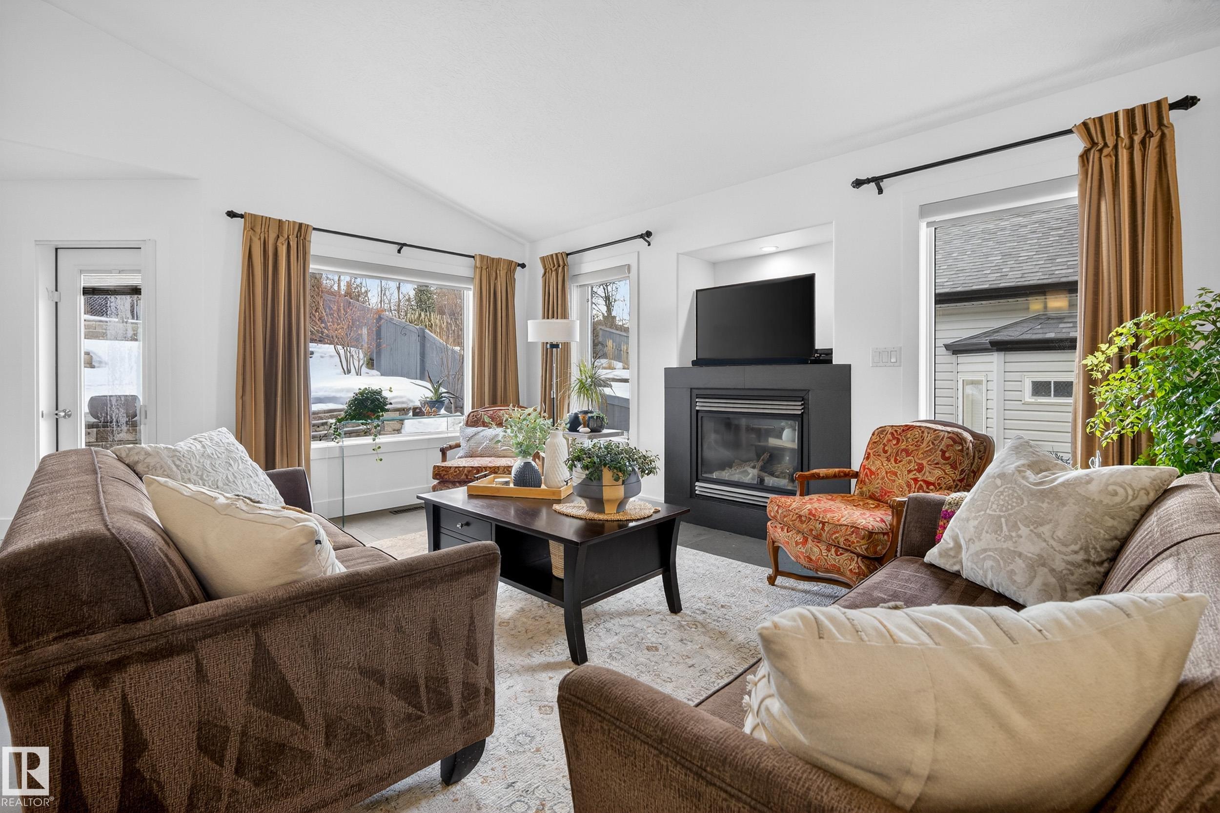 Photo 11 at 142 Highgrove Tc, Heritage Hills, Sherwood Park