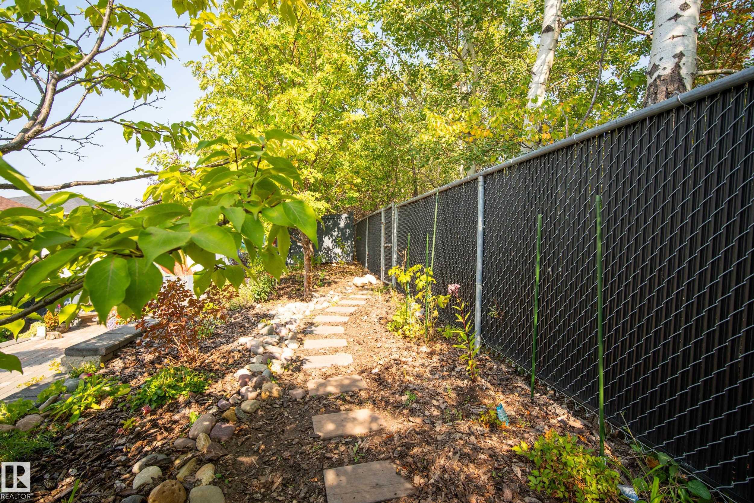 Photo 56 at 142 Highgrove Tc, Heritage Hills, Sherwood Park