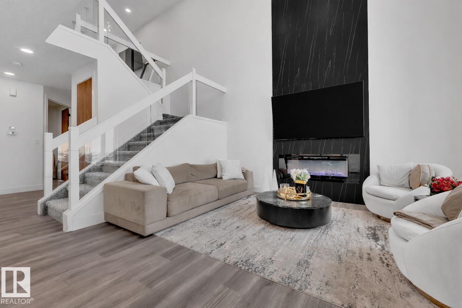 Photo 10 at 21024 128 Avenue NW, Trumpeter Area, Edmonton