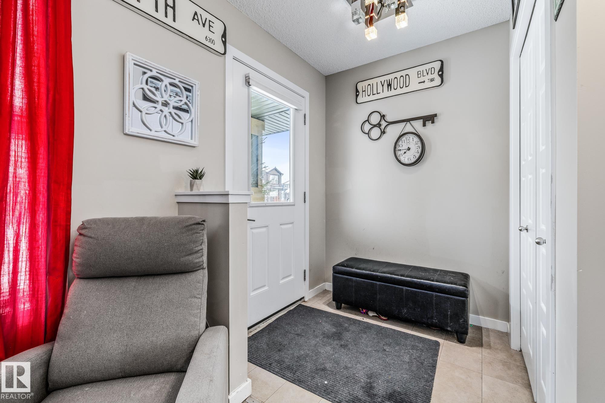 Photo 10 at 384 Charlesworth Drive SW, Charlesworth, Edmonton