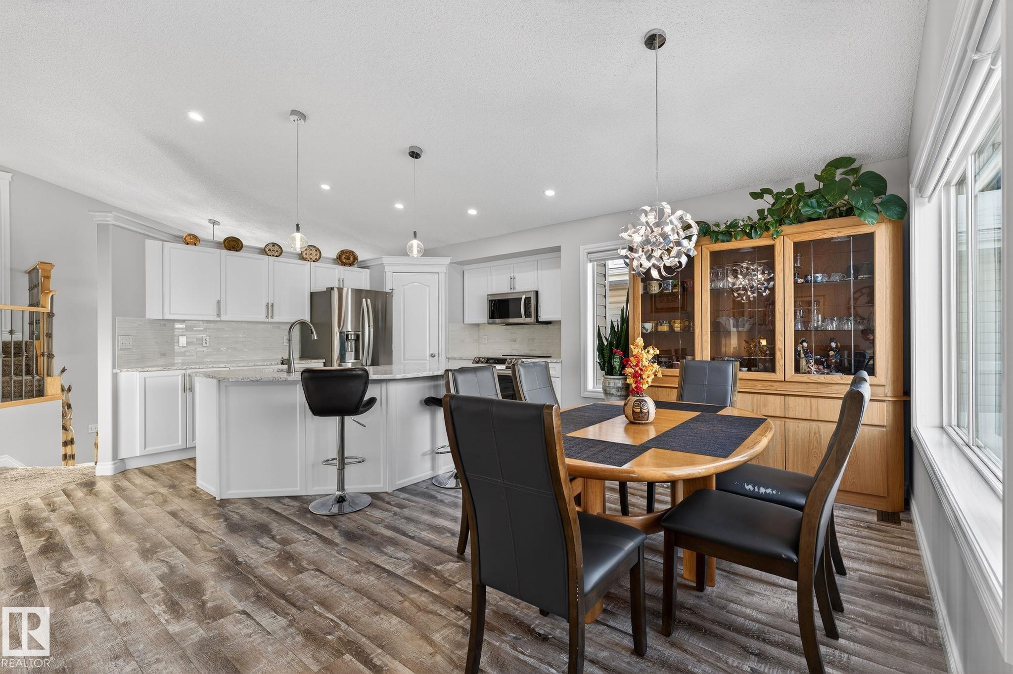 Photo 8 at 15424 43 Street NW, Brintnell, Edmonton