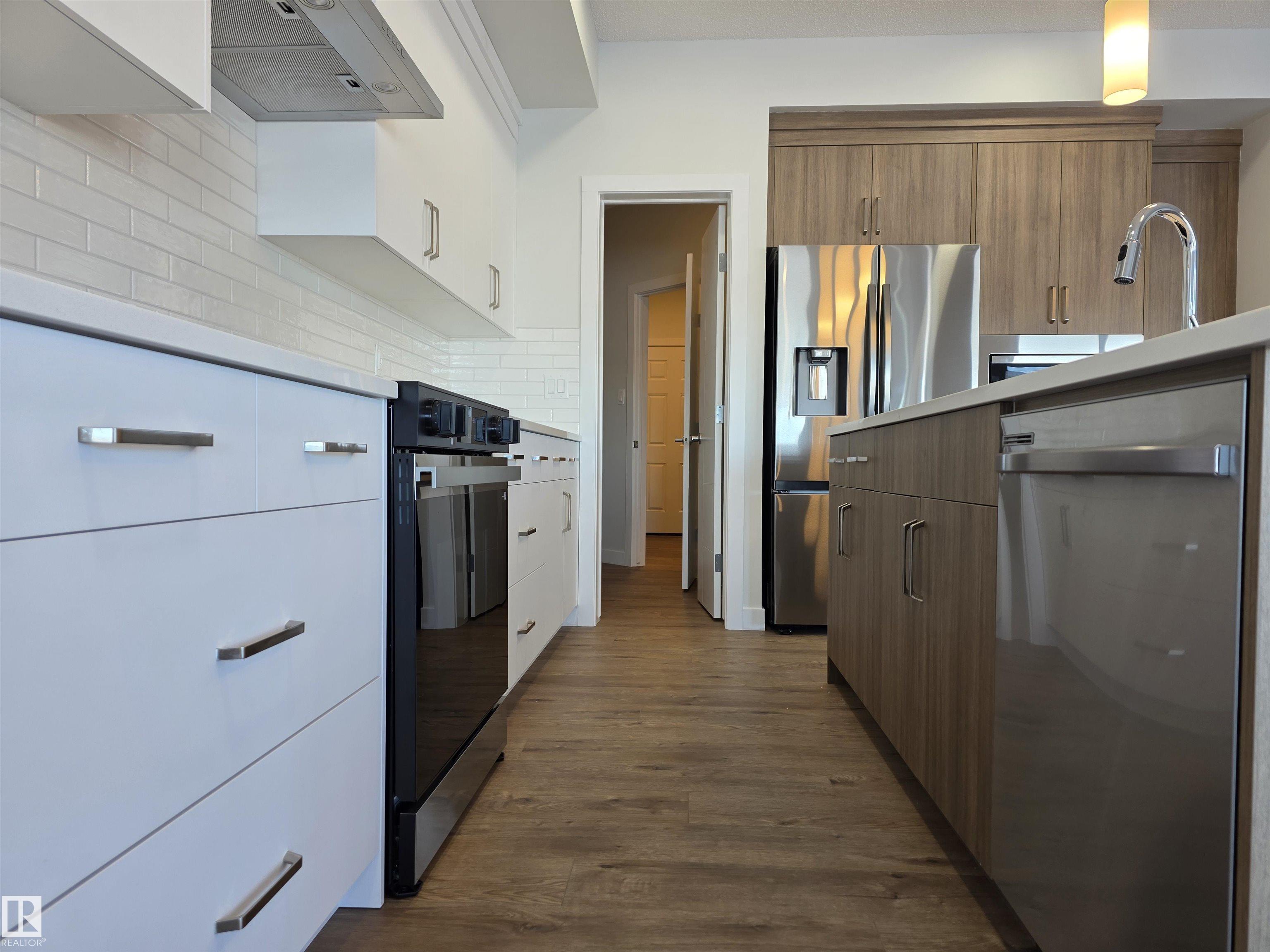 Picture for 19011 20 AV NW