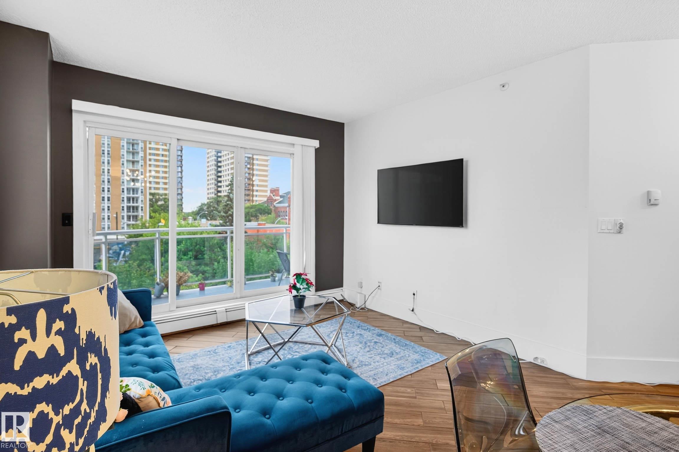 https://zimg.paragon.ice.com/ParagonImages/Property/PM/RAE/225385300/7/0/0/265ad292ee57587883d63f054efea715/1/dd140bbefe353b8b5a872d9b2c34aab1/225385300-fb0fa6fb-9503-4307-b0bd-ab90dcd9e586.JPG