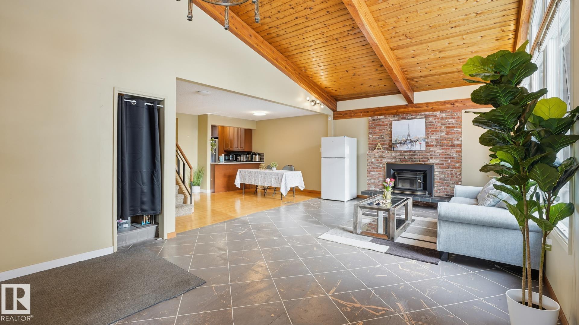 Picture for 11520 78 AV NW NW