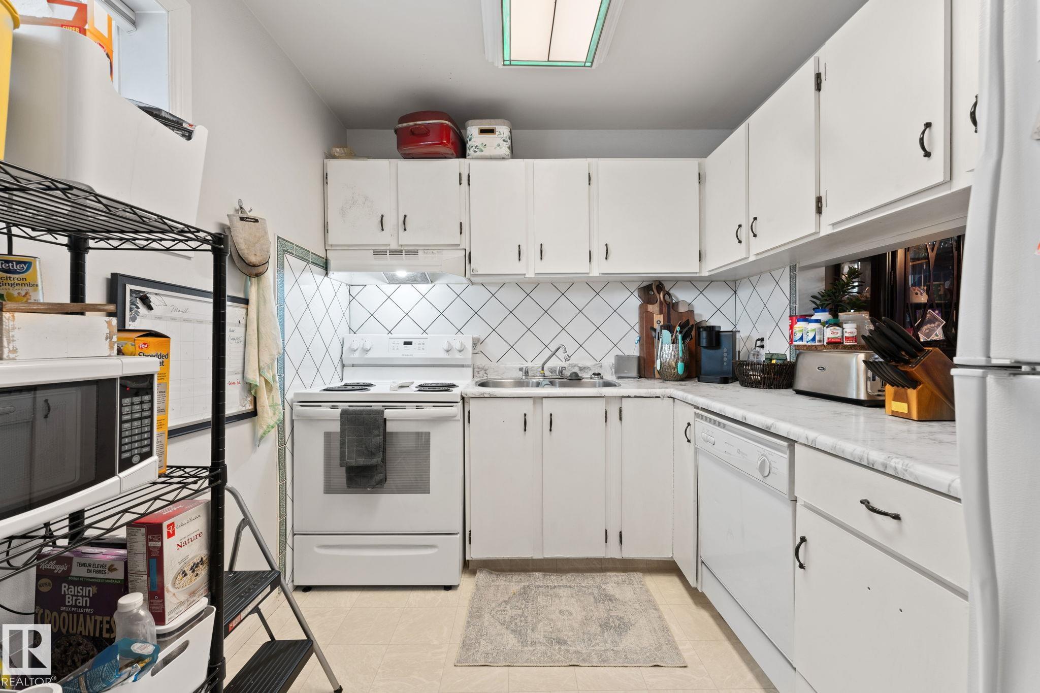 6063 35a Avenue NW, Hillview, Edmonton