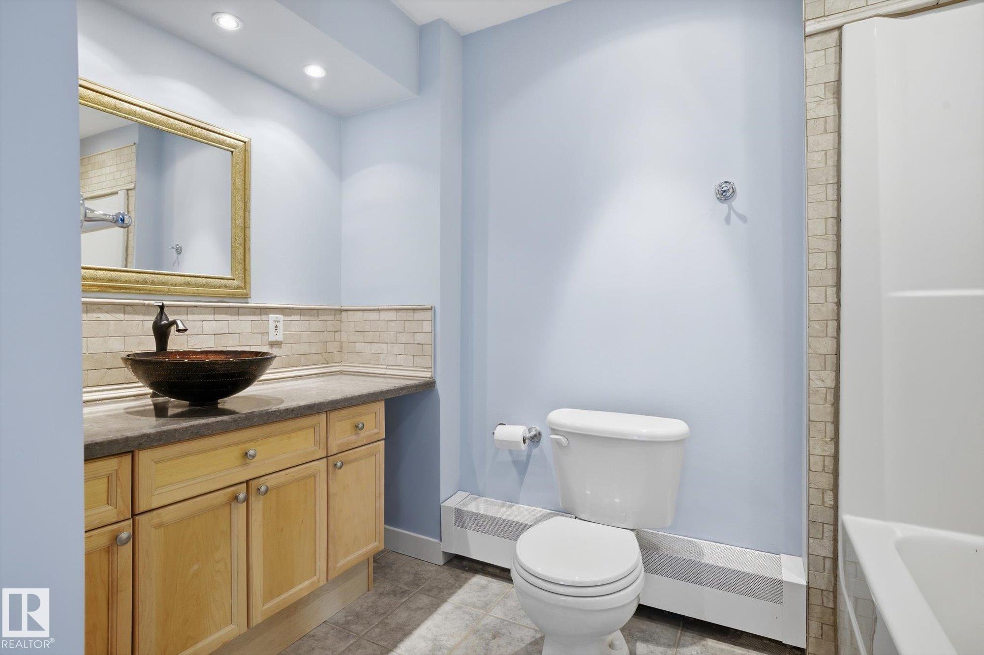 Photo 16 at 301 - 10106 105 Street NW, Downtown, Edmonton