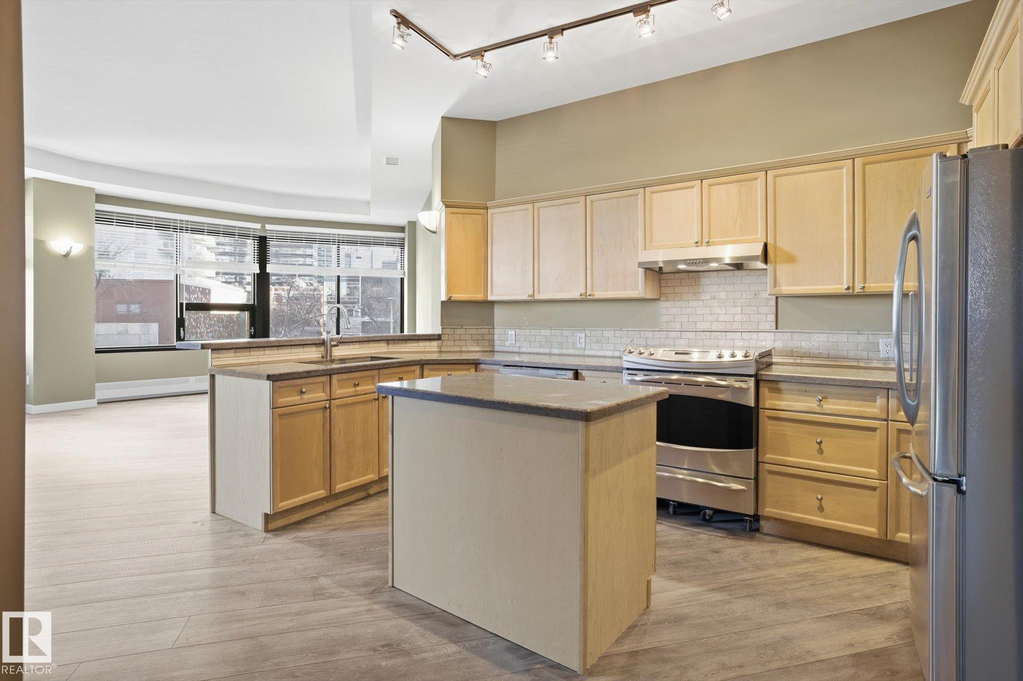 Picture for #301 10106 105 ST NW