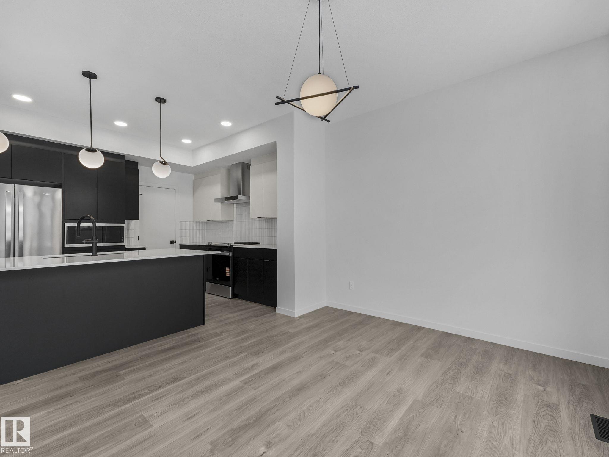 Photo 8 at 2203 158 Street SW, Glenridding Ravine, Edmonton