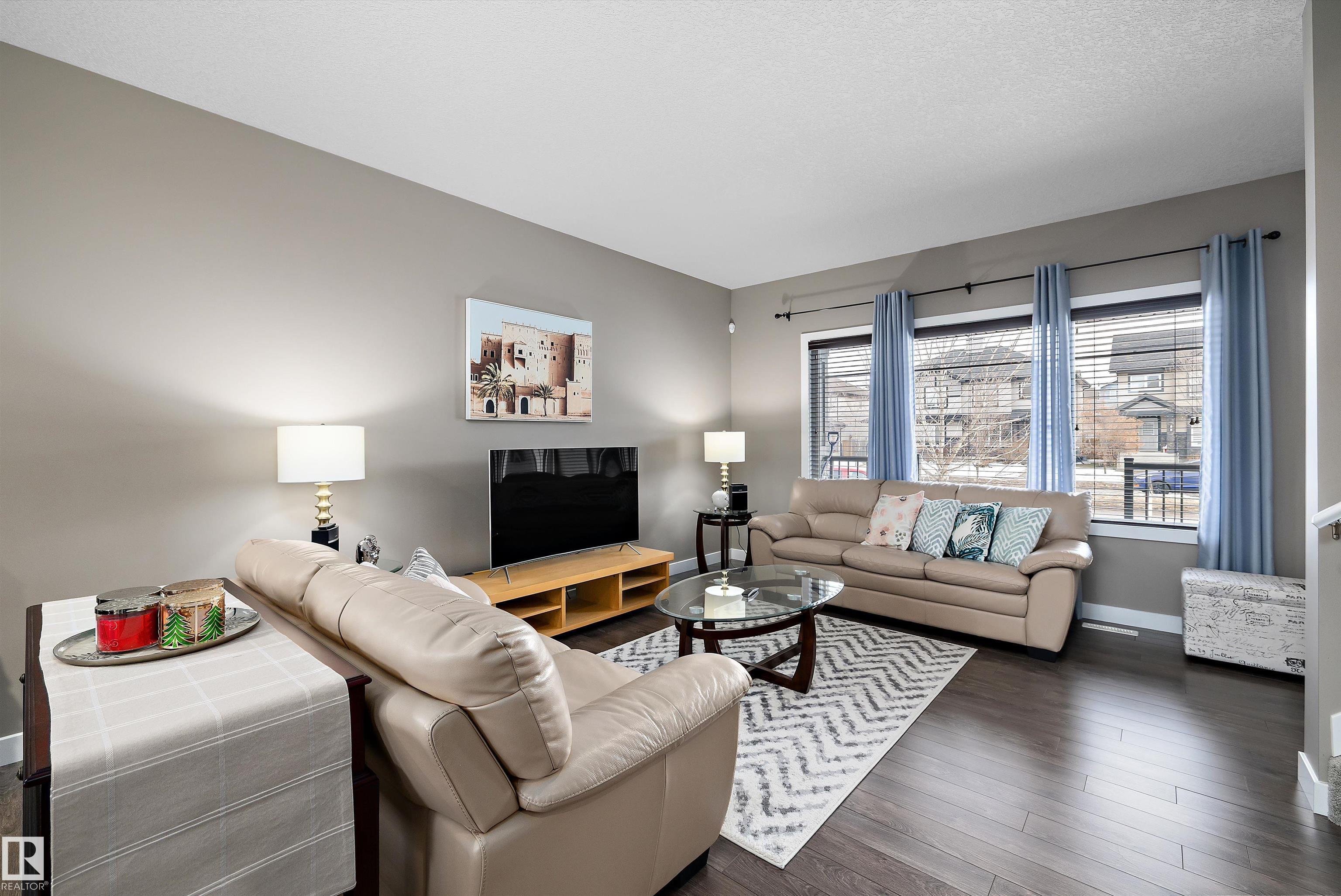 Picture for 1074 Watt Promenade SW