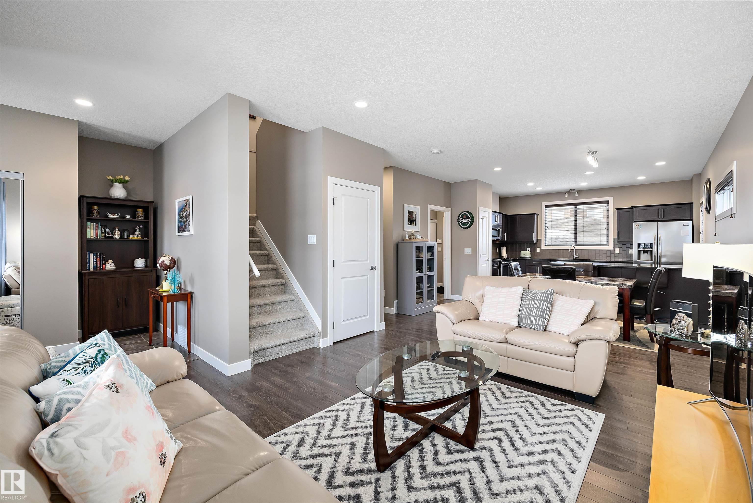 Picture for 1074 Watt Promenade SW