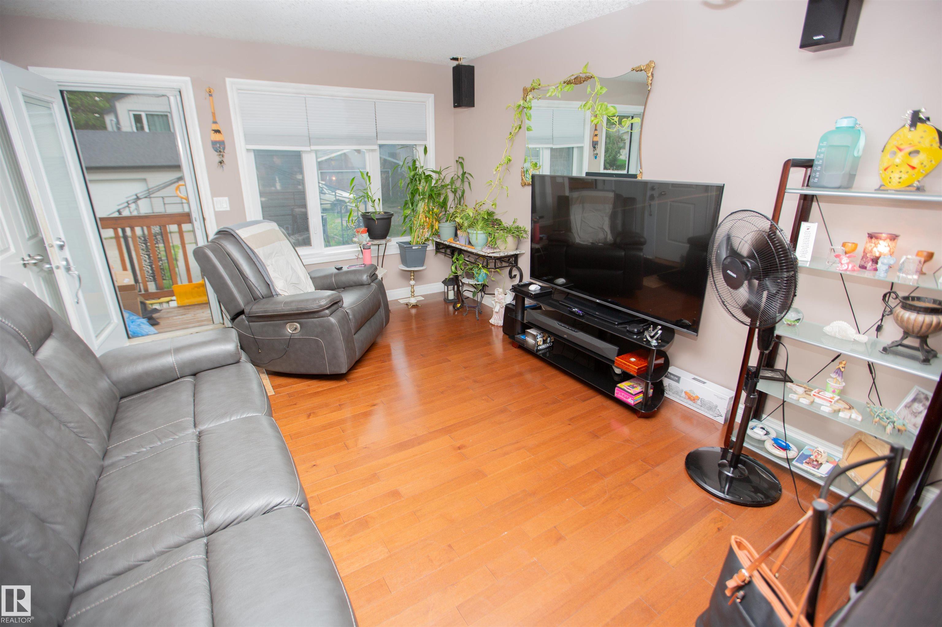 Picture for 12026 91 ST NW