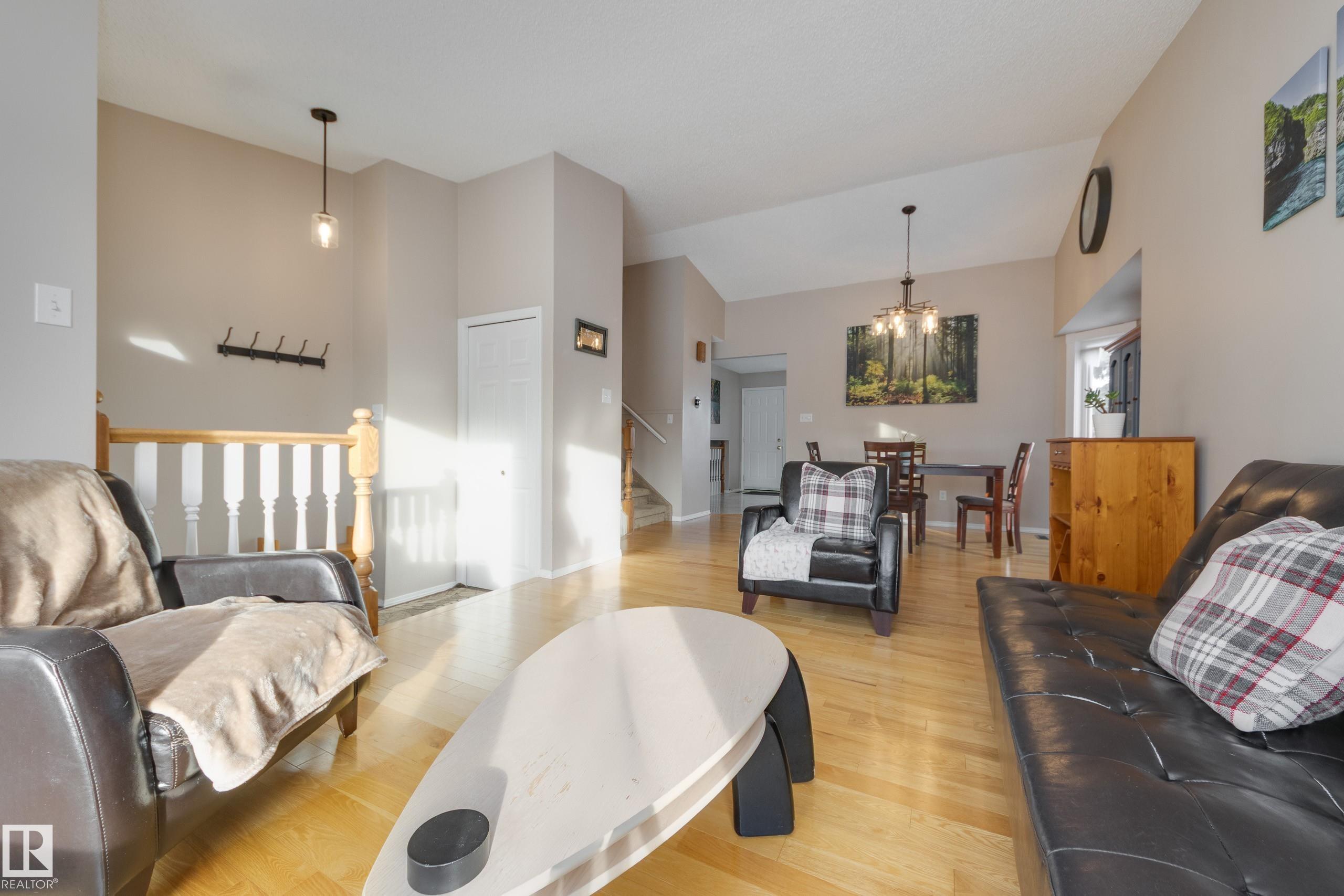 Picture for 18812 93 AV NW