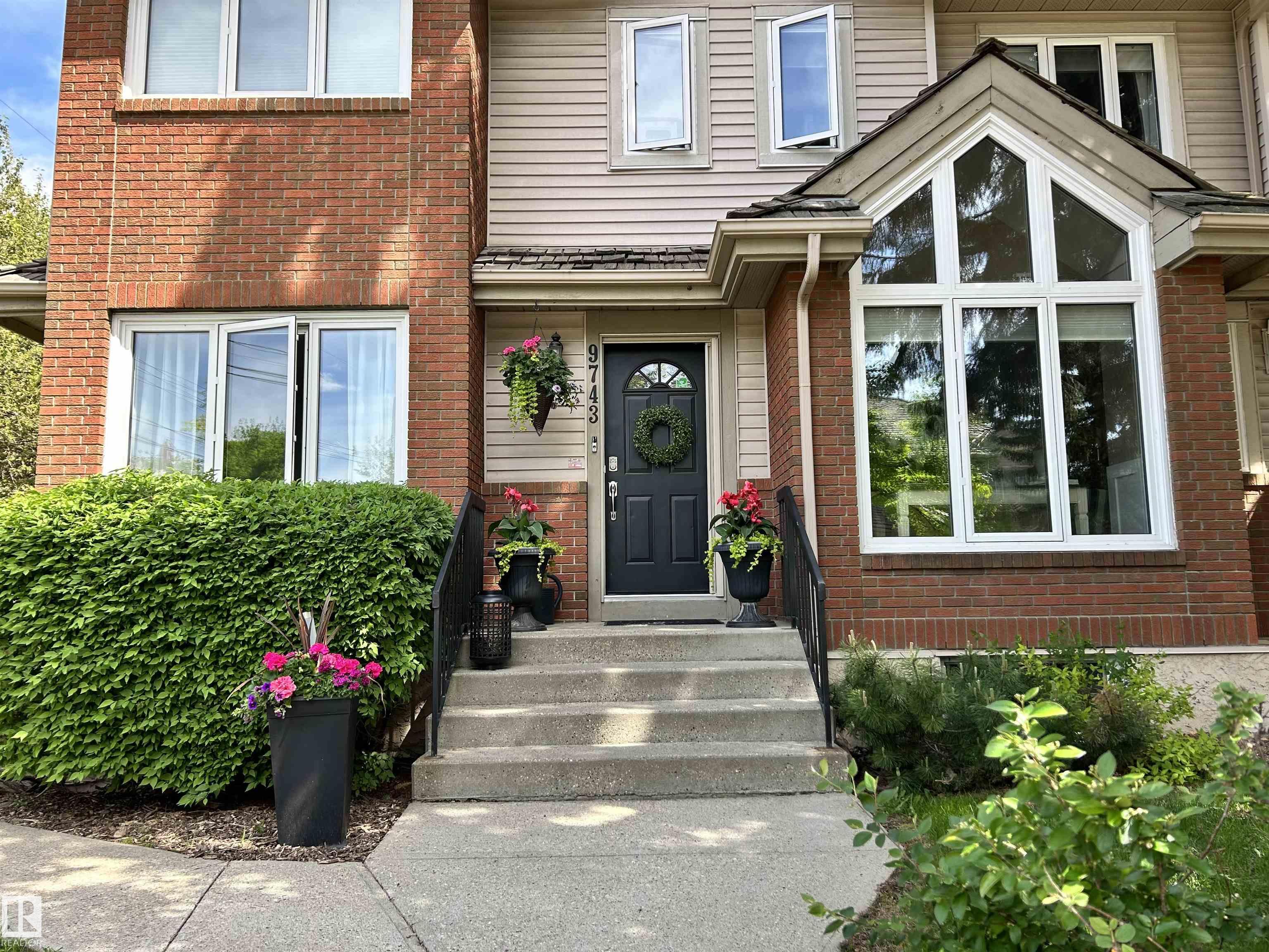 Photo 2 at 9743 91 Street NW, Cloverdale, Edmonton