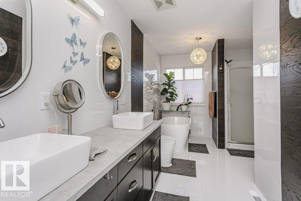 Photo 17 at 16109 137a Street NW, Carlton, Edmonton