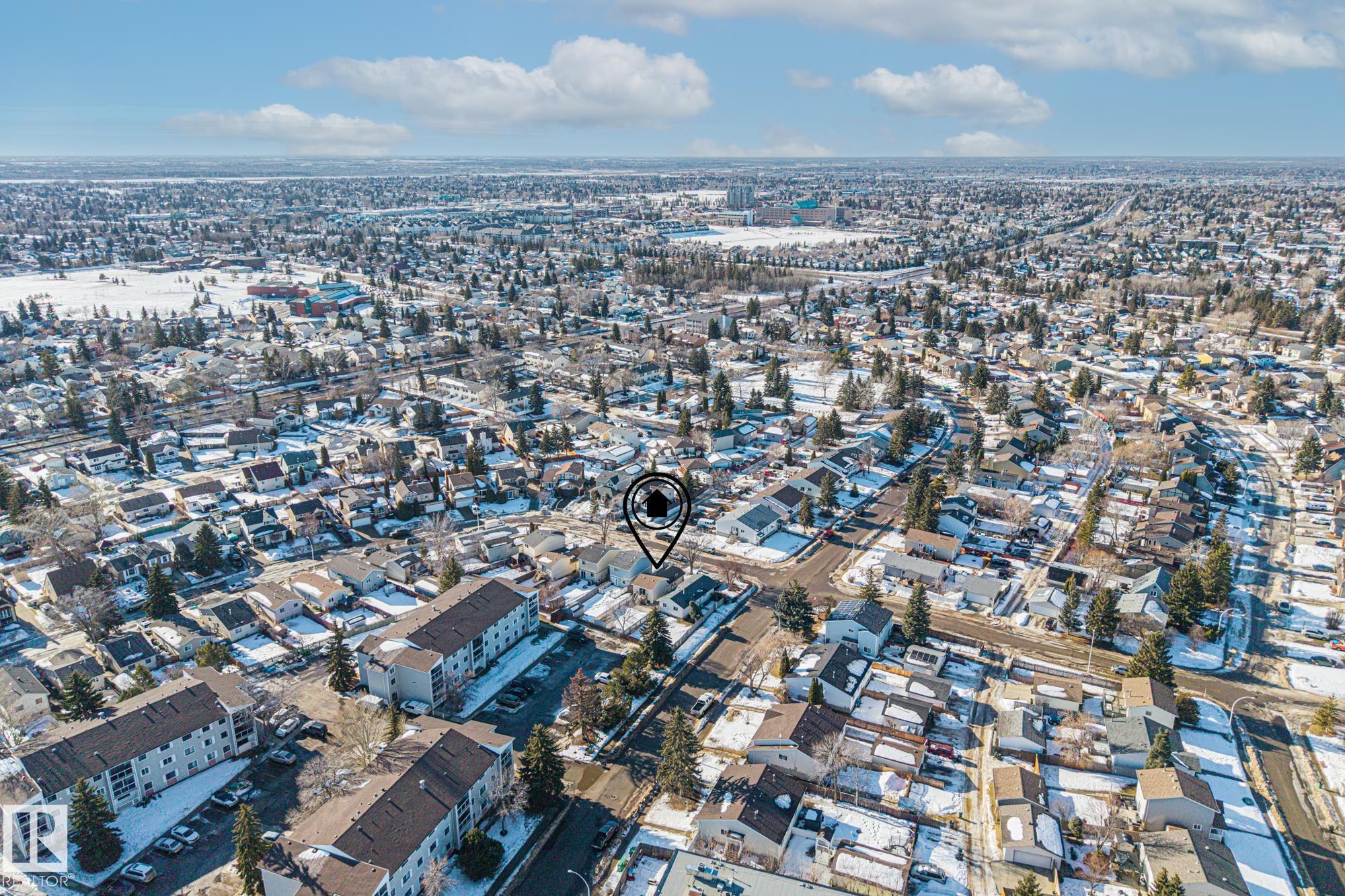 Photo 33 at 3543 46 Street NW, Minchau, Edmonton