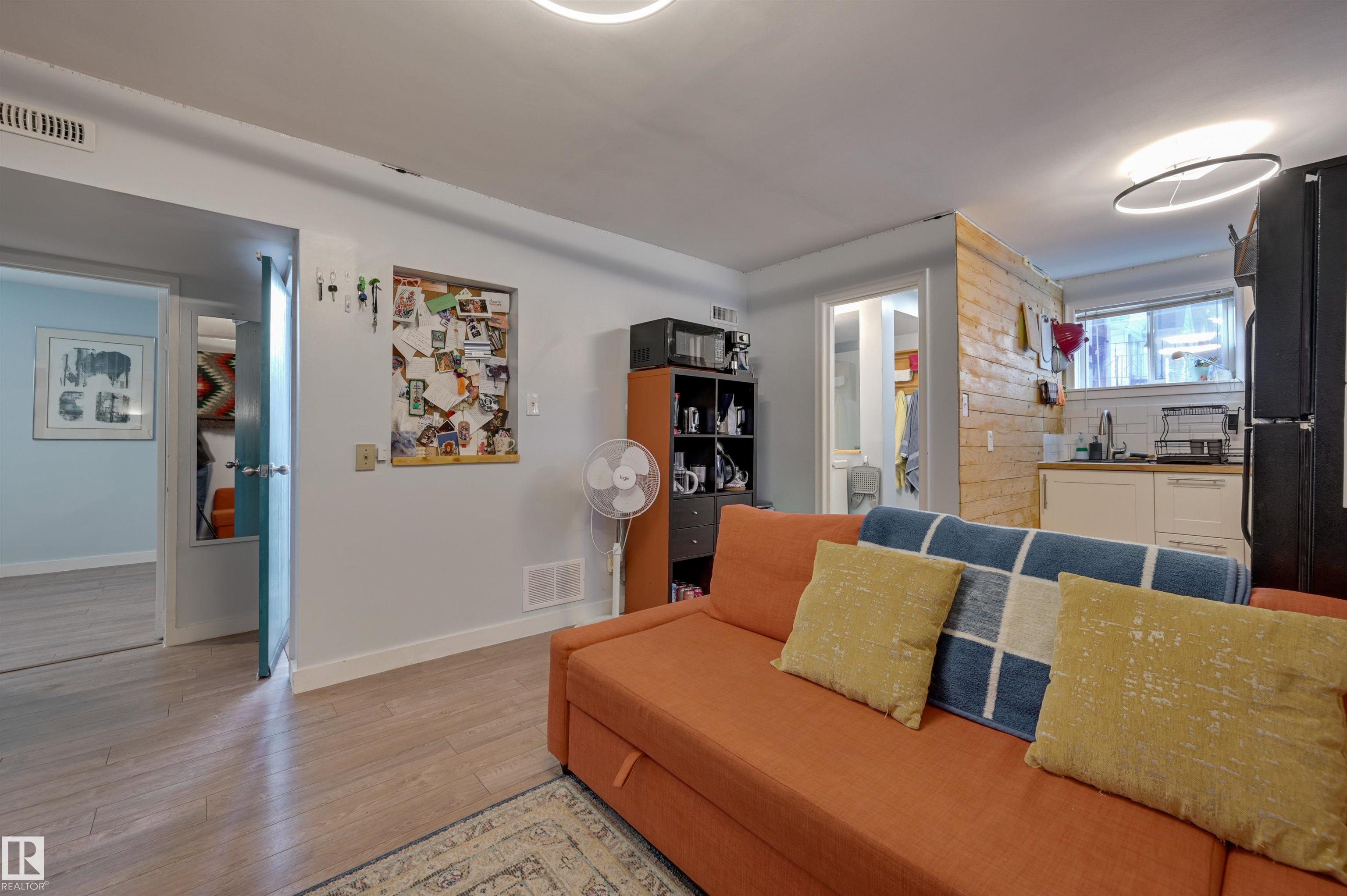 Photo 28 at 10911 66 Avenue NW, Parkallen, Edmonton