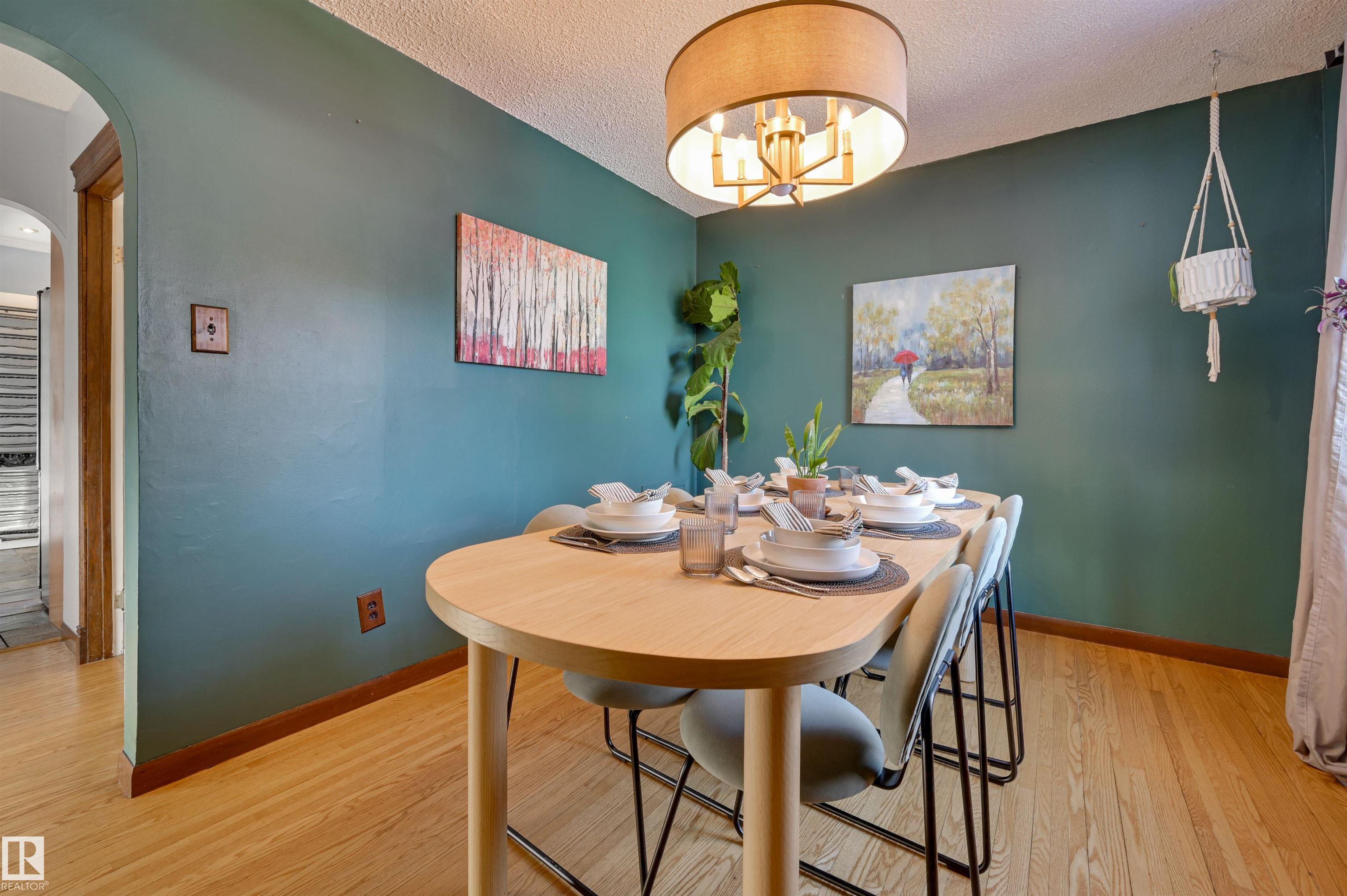 Photo 8 at 10911 66 Avenue NW, Parkallen, Edmonton