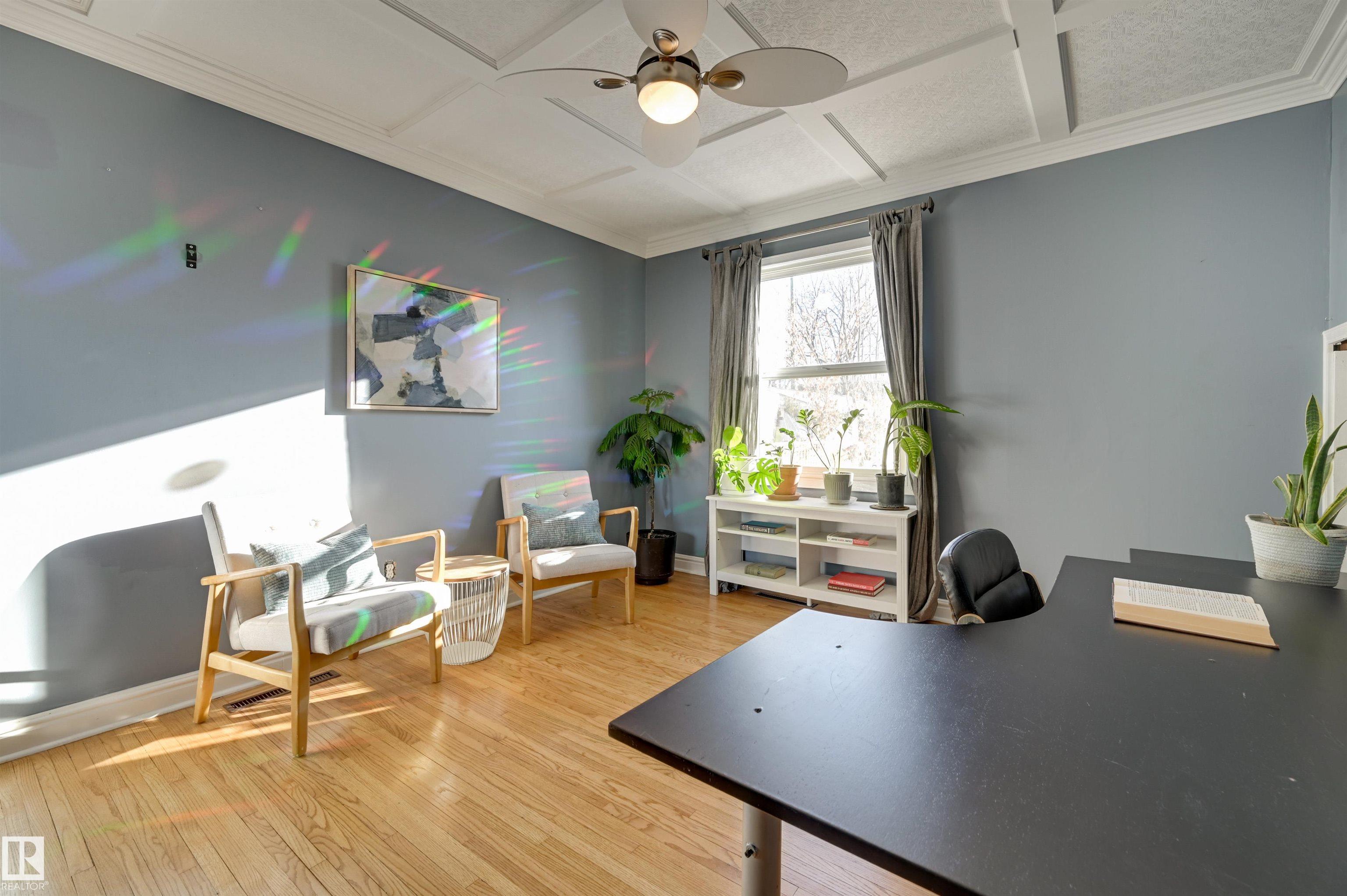 Photo 10 at 10911 66 Avenue NW, Parkallen, Edmonton