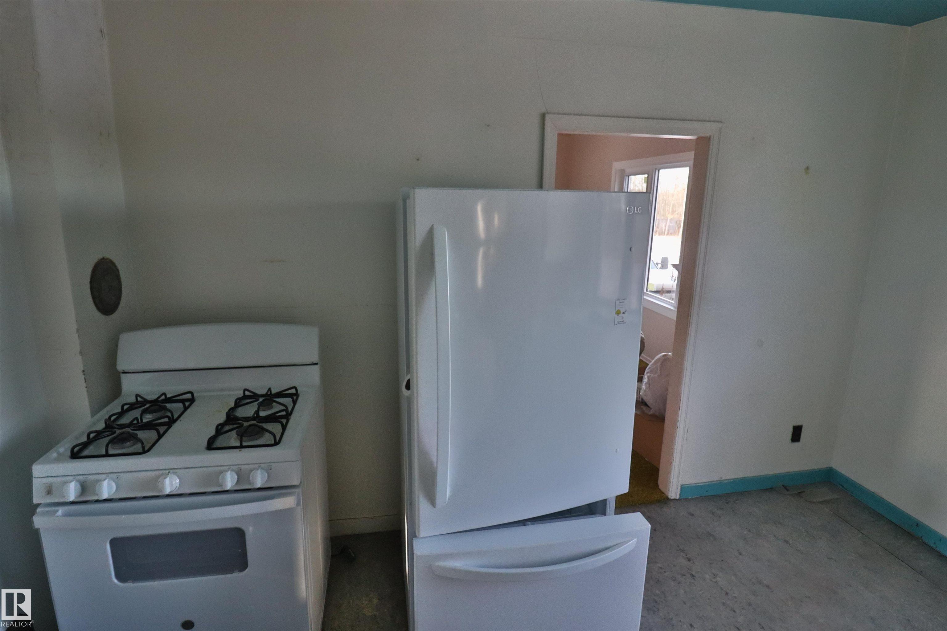 Photo 10 at 48575 Rr 22, None, Rural Leduc County