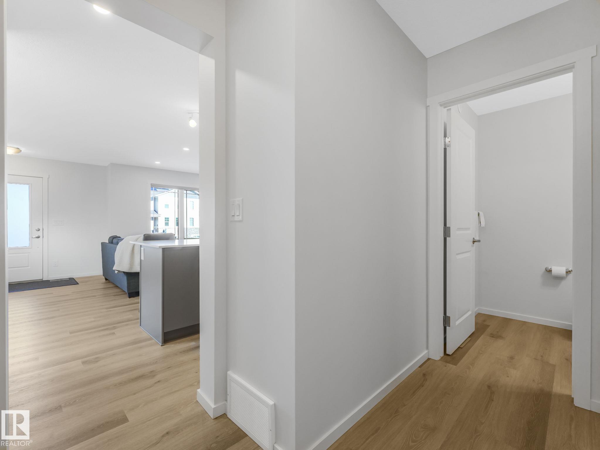 Photo 20 at 1044 Crestview Terrace, Hearthstone, Sherwood Park