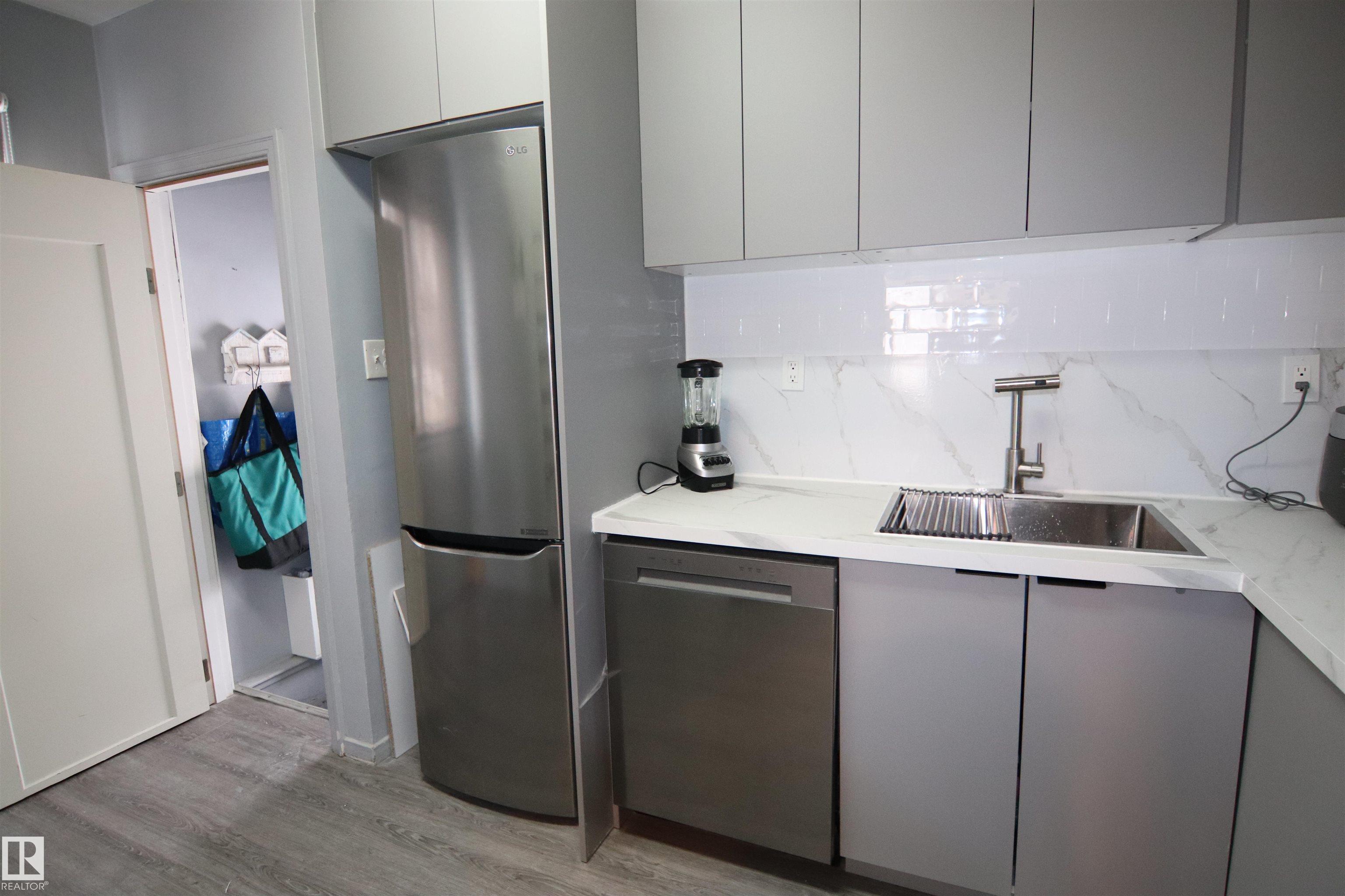 Photo 7 at 11161 67 Street NW, Highlands, Edmonton