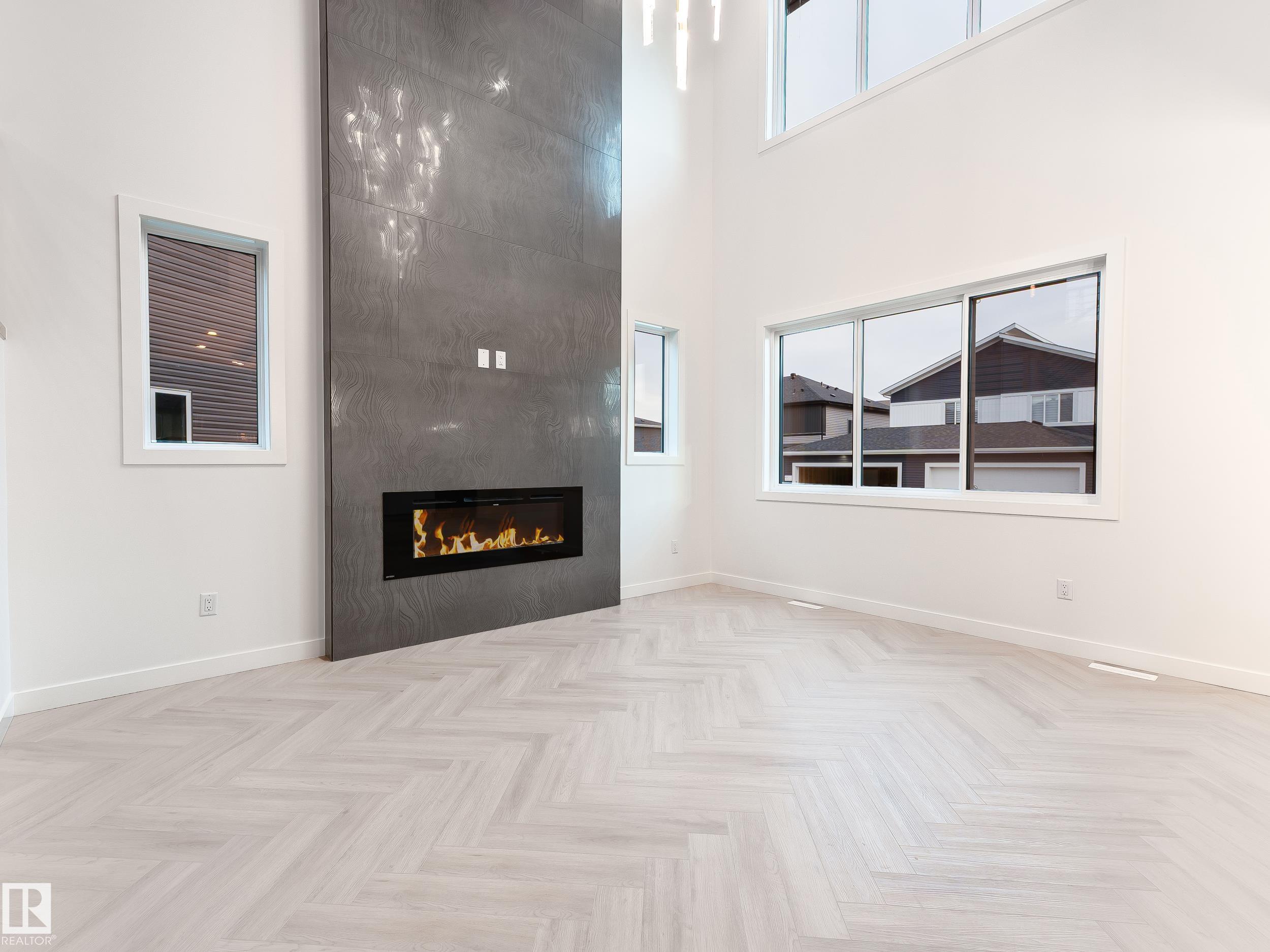 Photo 12 at 125 Lilac Close, Woodbend, Leduc