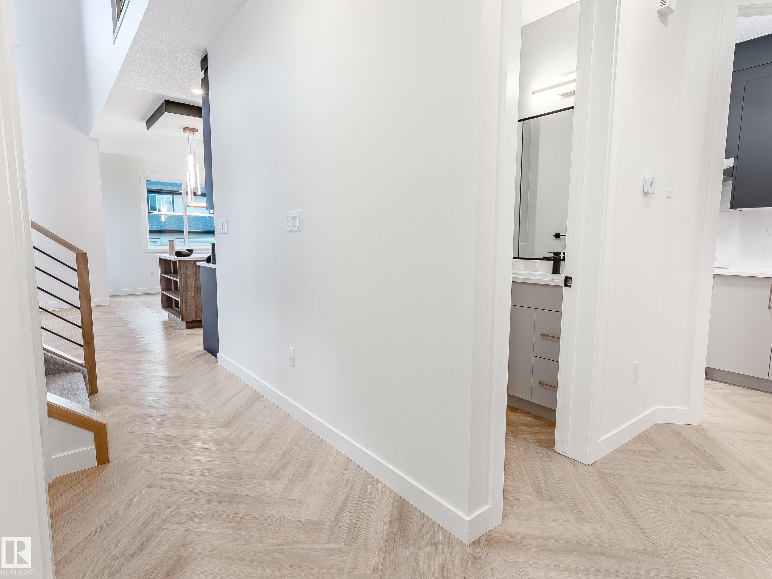 Photo 6 at 125 Lilac Close, Woodbend, Leduc