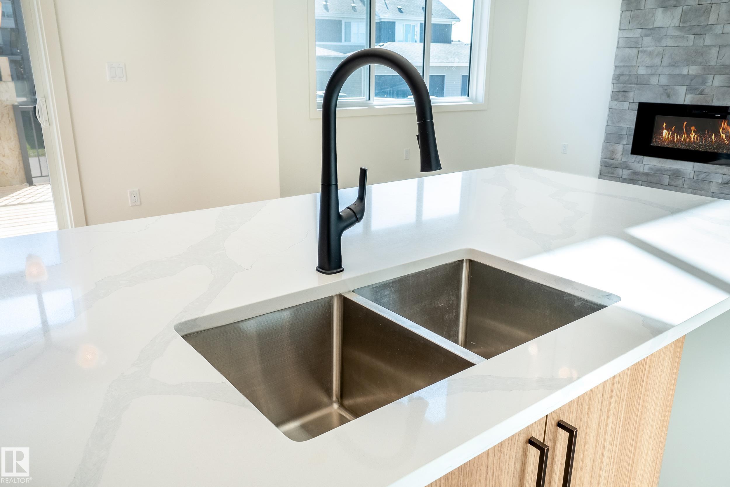 Photo 14 at 119 Lilac Close, Woodbend, Leduc