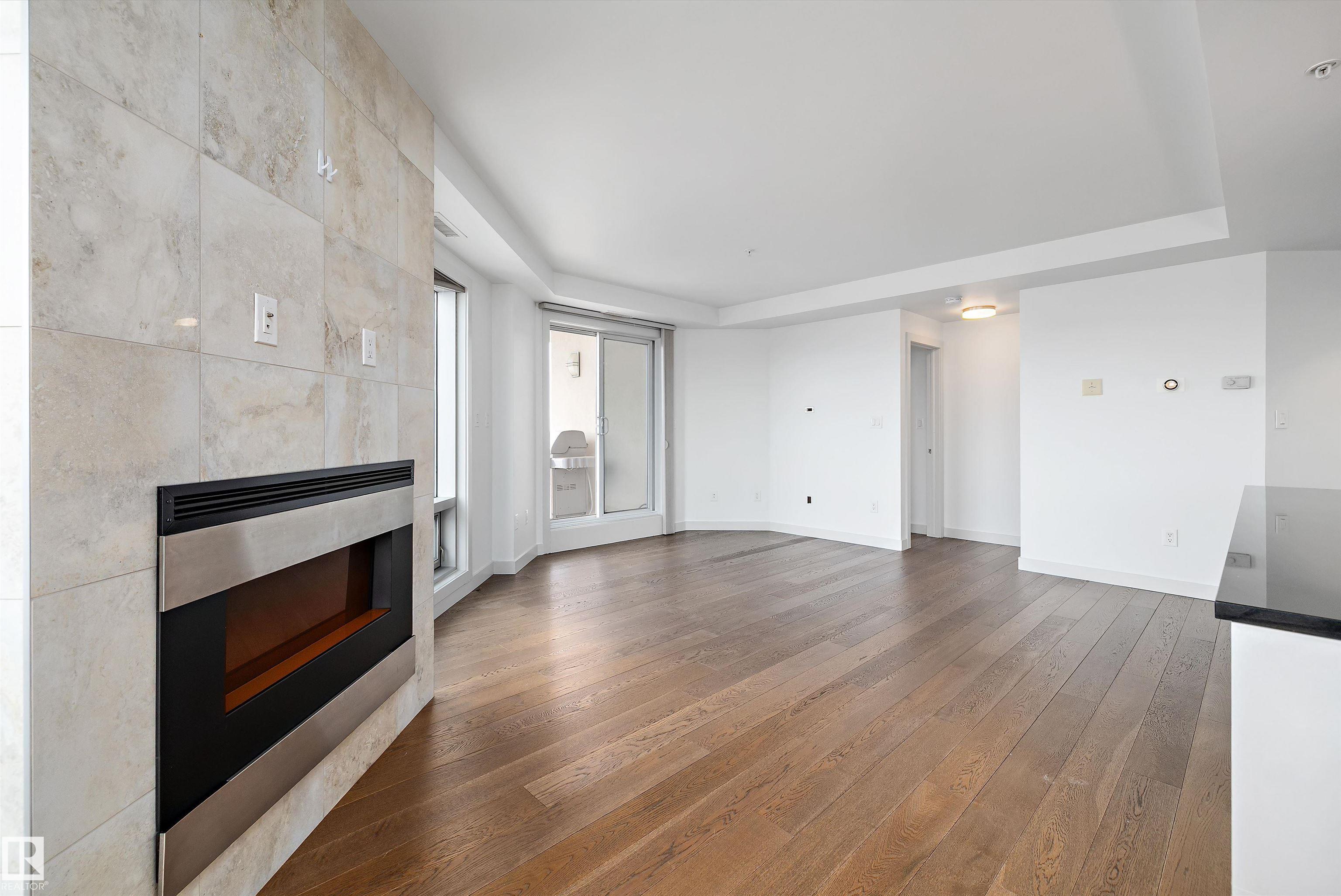 https://zimg.paragon.ice.com/ParagonImages/Property/PM/RAE/225385486/12/0/0/c2af5b3ce9293420e9de5e87a657ef38/1/9d04b0e49a89c615aebf5db8d0218f5c/225385486-50008675-7a43-441f-99d7-2992be87ac6d.JPG