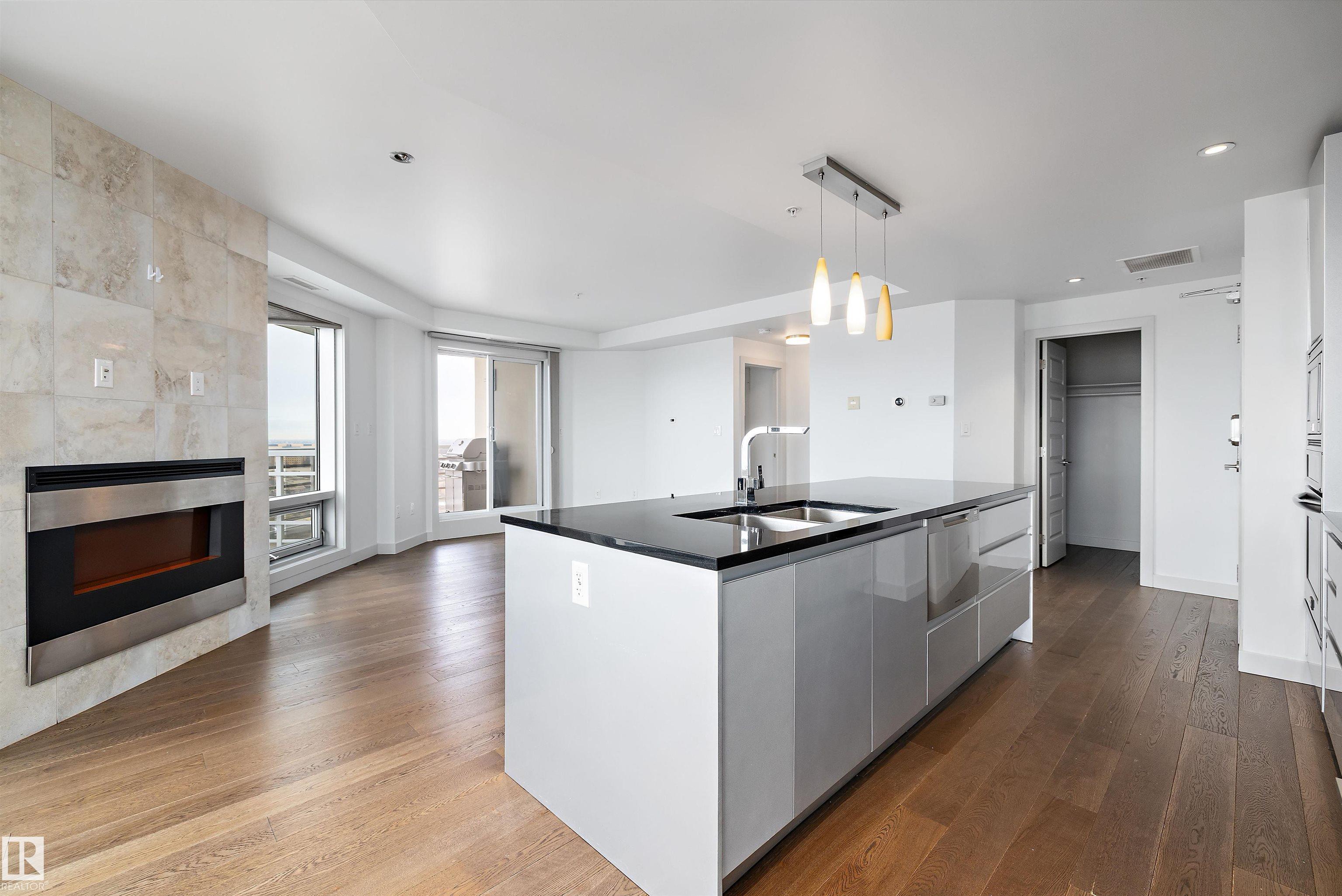 https://zimg.paragon.ice.com/ParagonImages/Property/PM/RAE/225385486/15/0/0/82b049cd12c62498df2ceb3164fc3f53/1/9d04b0e49a89c615aebf5db8d0218f5c/225385486-60d33290-8d03-4fbc-92b2-0bbdb125efd5.JPG