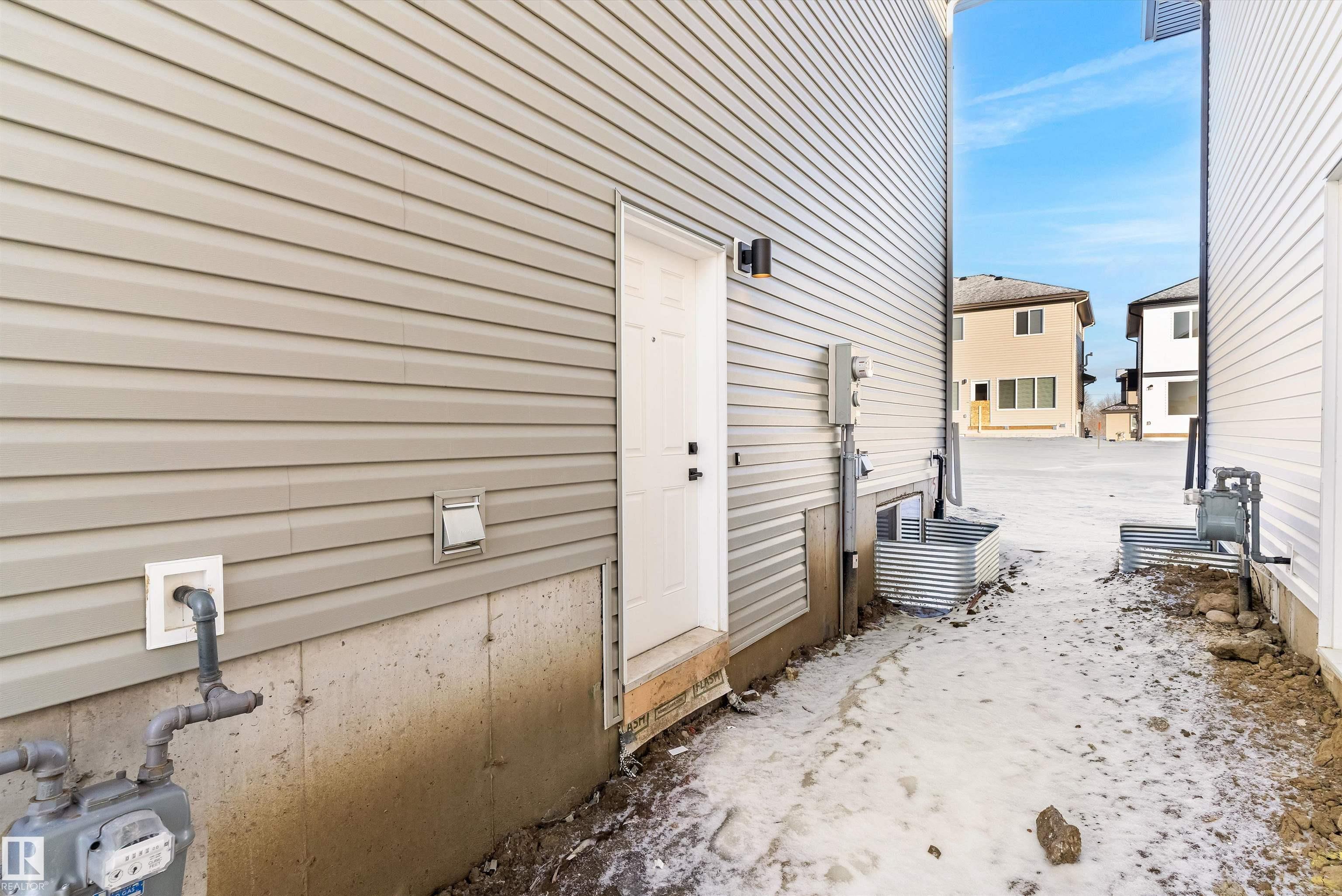 https://zimg.paragon.ice.com/ParagonImages/Property/PM/RAE/225385497/32/0/0/9101f730823c5f4a73cb1bb1492fb979/1/766d53664af243e522b48a344698173e/225385497-a86d20c5-9722-4bcf-ae9f-1d9c051e2f00.JPG