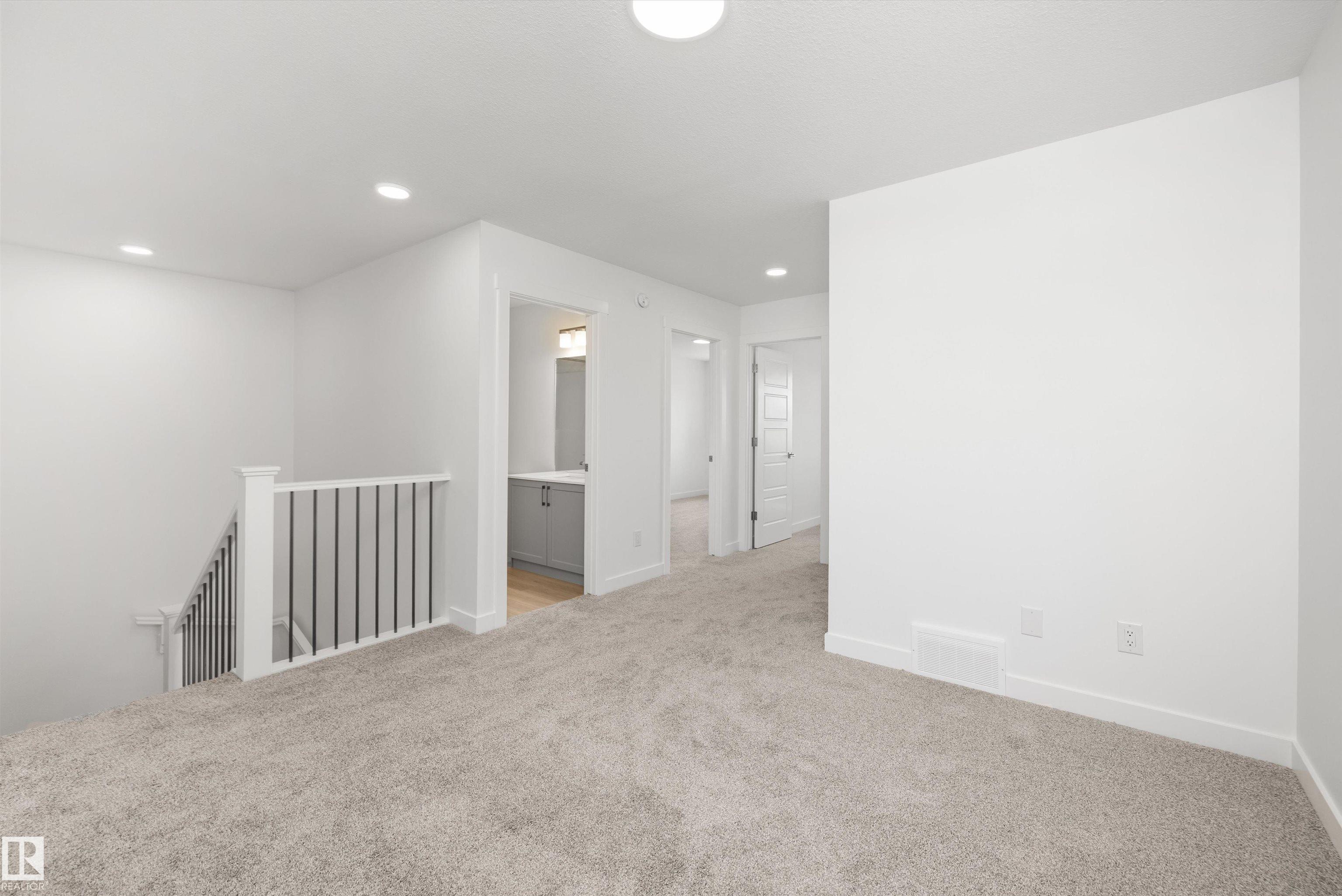 https://zimg.paragon.ice.com/ParagonImages/Property/PM/RAE/225385503/22/0/0/0e6e740b286b333f2926986b2b2f784d/1/95a1d42ba43d1144dd96234735ffb901/225385503-b78c8305-de3a-4fc8-bfb5-3e55ac4f1707.JPG