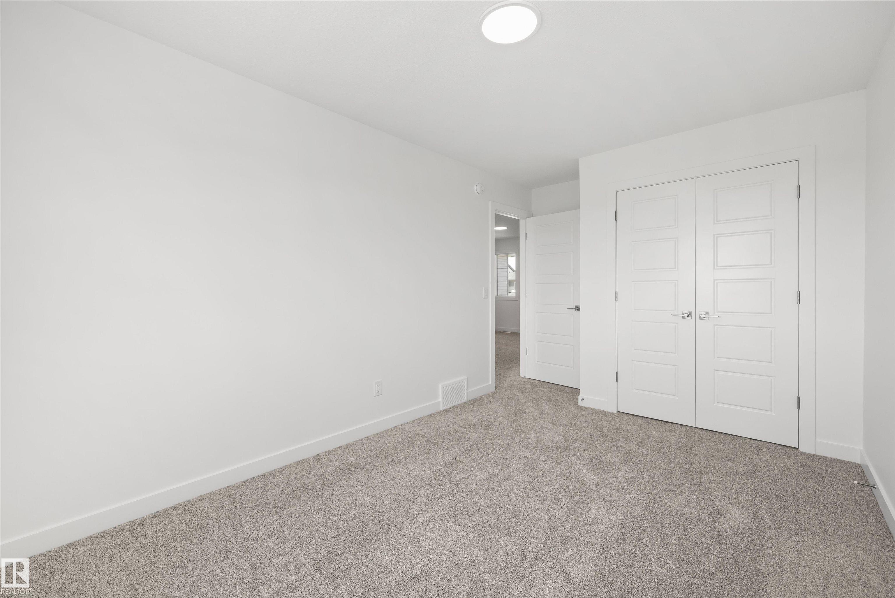 https://zimg.paragon.ice.com/ParagonImages/Property/PM/RAE/225385503/26/0/0/ff1a7cfb296cf9a595743545a1083b9d/1/95a1d42ba43d1144dd96234735ffb901/225385503-d2de6aaa-7d4d-4e0b-953e-a1177a2cadbd.JPG