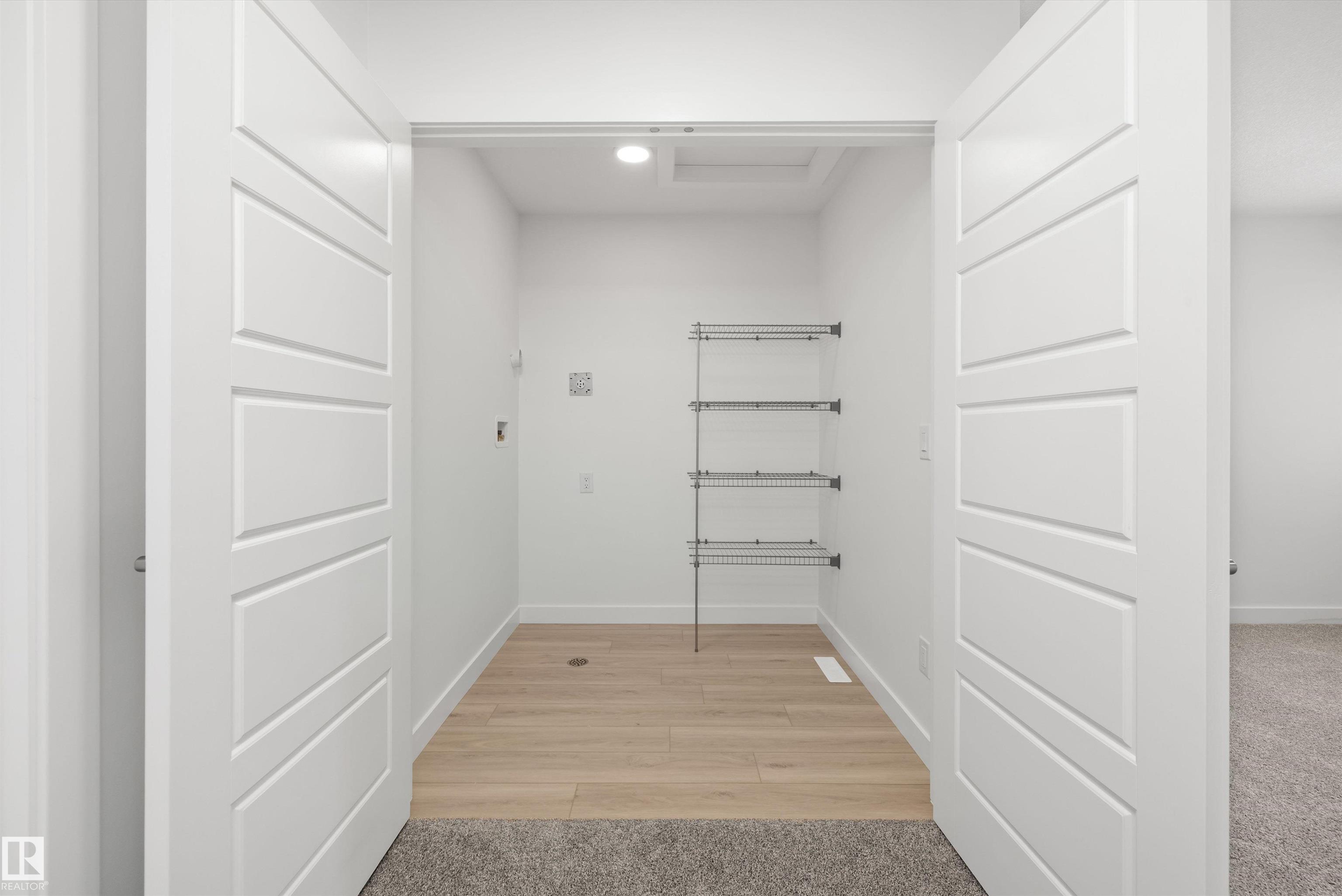 https://zimg.paragon.ice.com/ParagonImages/Property/PM/RAE/225385503/30/0/0/7988d9cc688fe7a8893bf0c65e5bab2c/1/95a1d42ba43d1144dd96234735ffb901/225385503-83d5ca5e-4aec-4b99-9553-f1924c5361a7.JPG