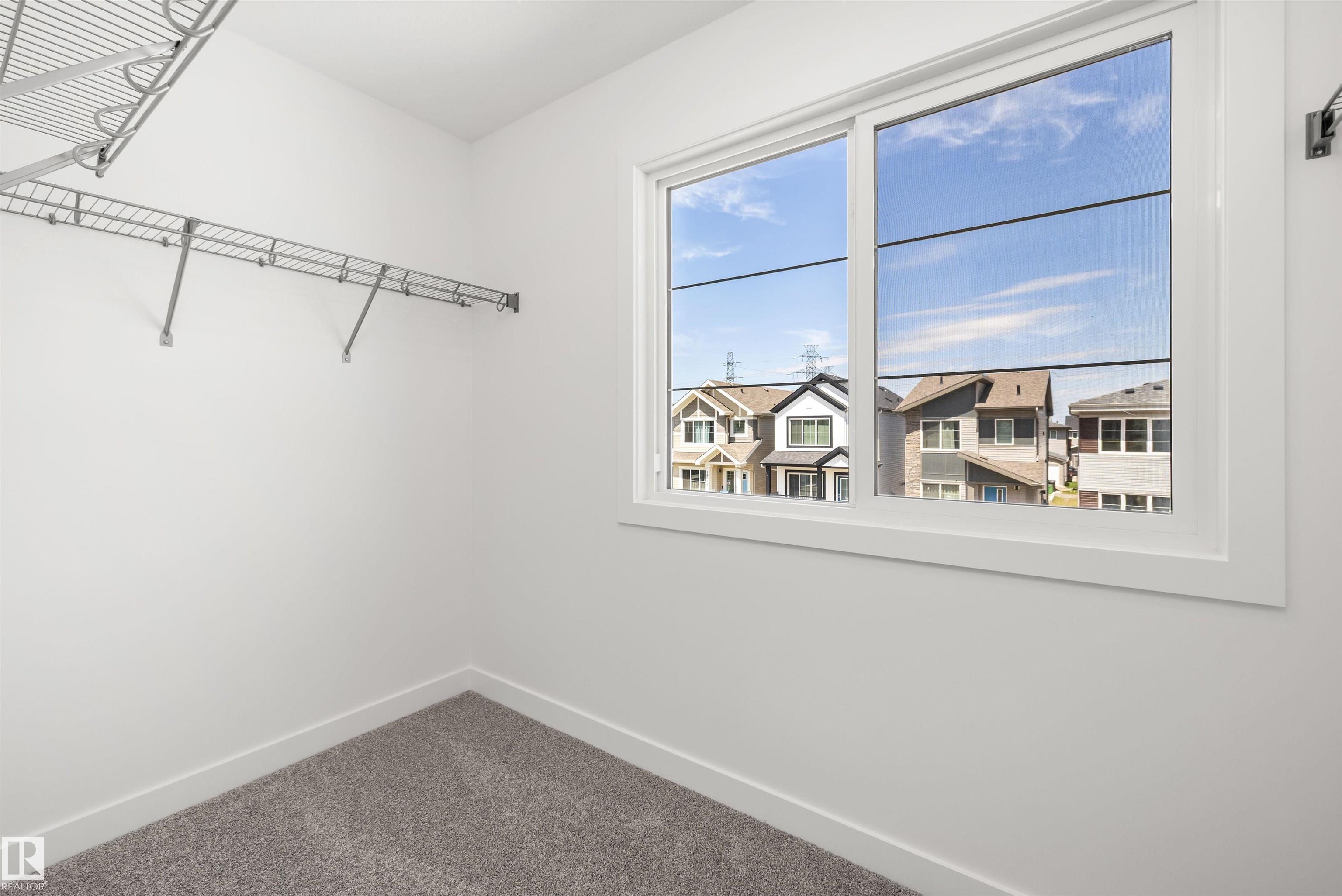 https://zimg.paragon.ice.com/ParagonImages/Property/PM/RAE/225385503/36/0/0/63ec4137029f7d2927af997a02e642a4/1/95a1d42ba43d1144dd96234735ffb901/225385503-89f11e05-fd25-4a8b-b119-55491179e785.JPG