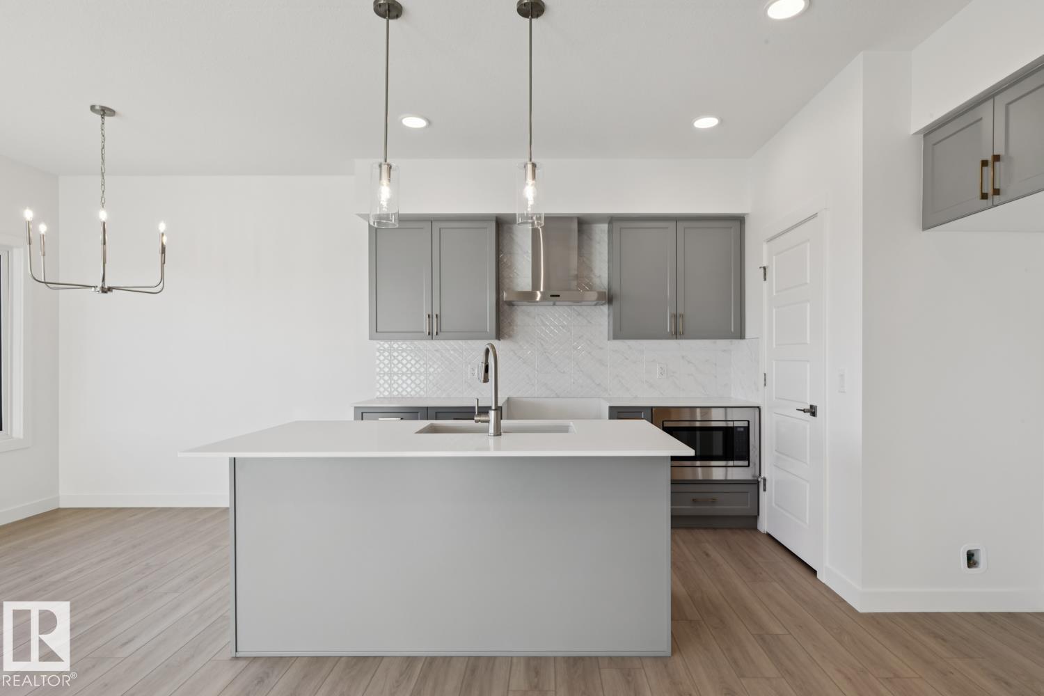 Picture for 18923 28 AV NW